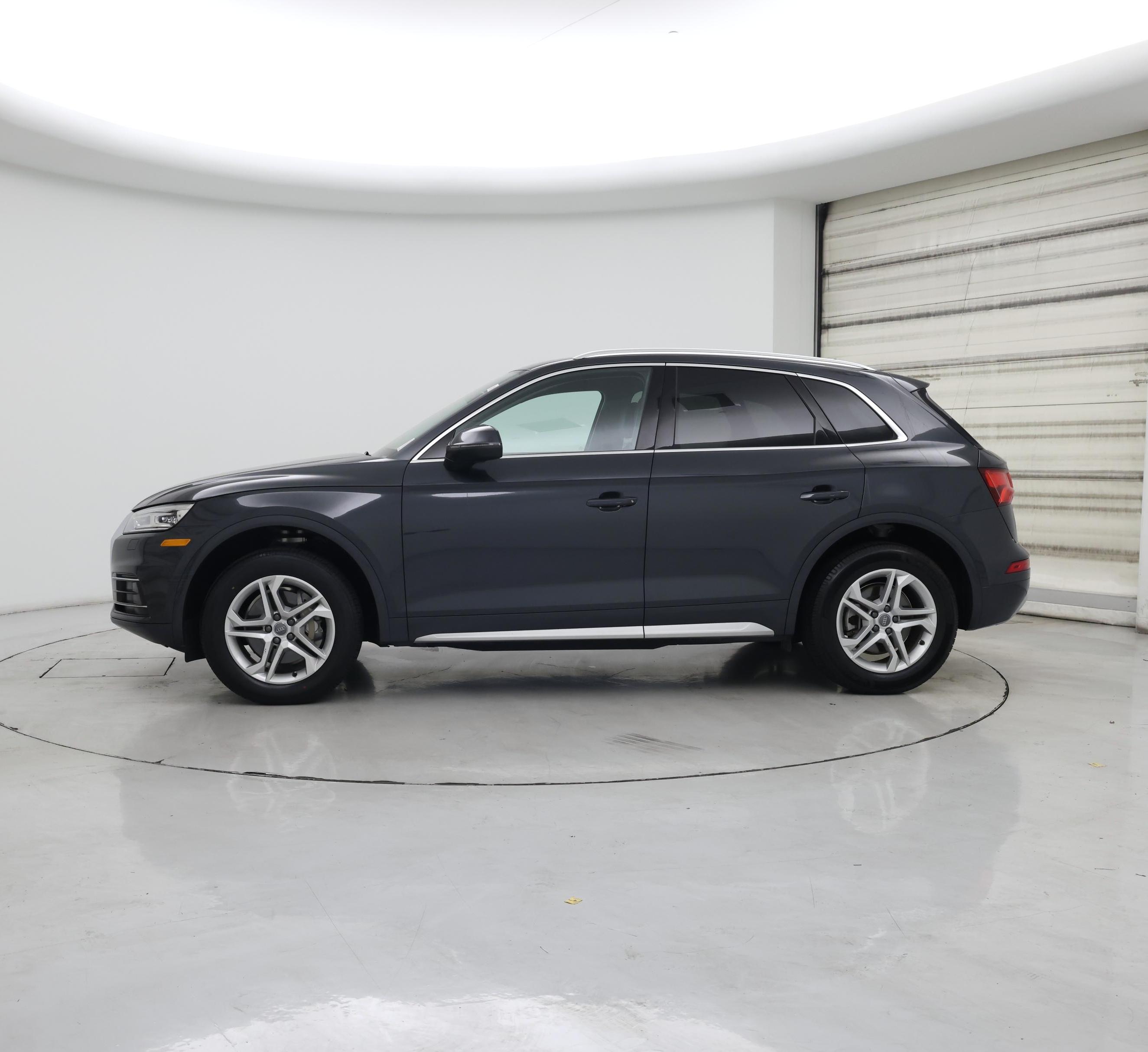 Thumbnail: 2019 Audi Q5 - 3