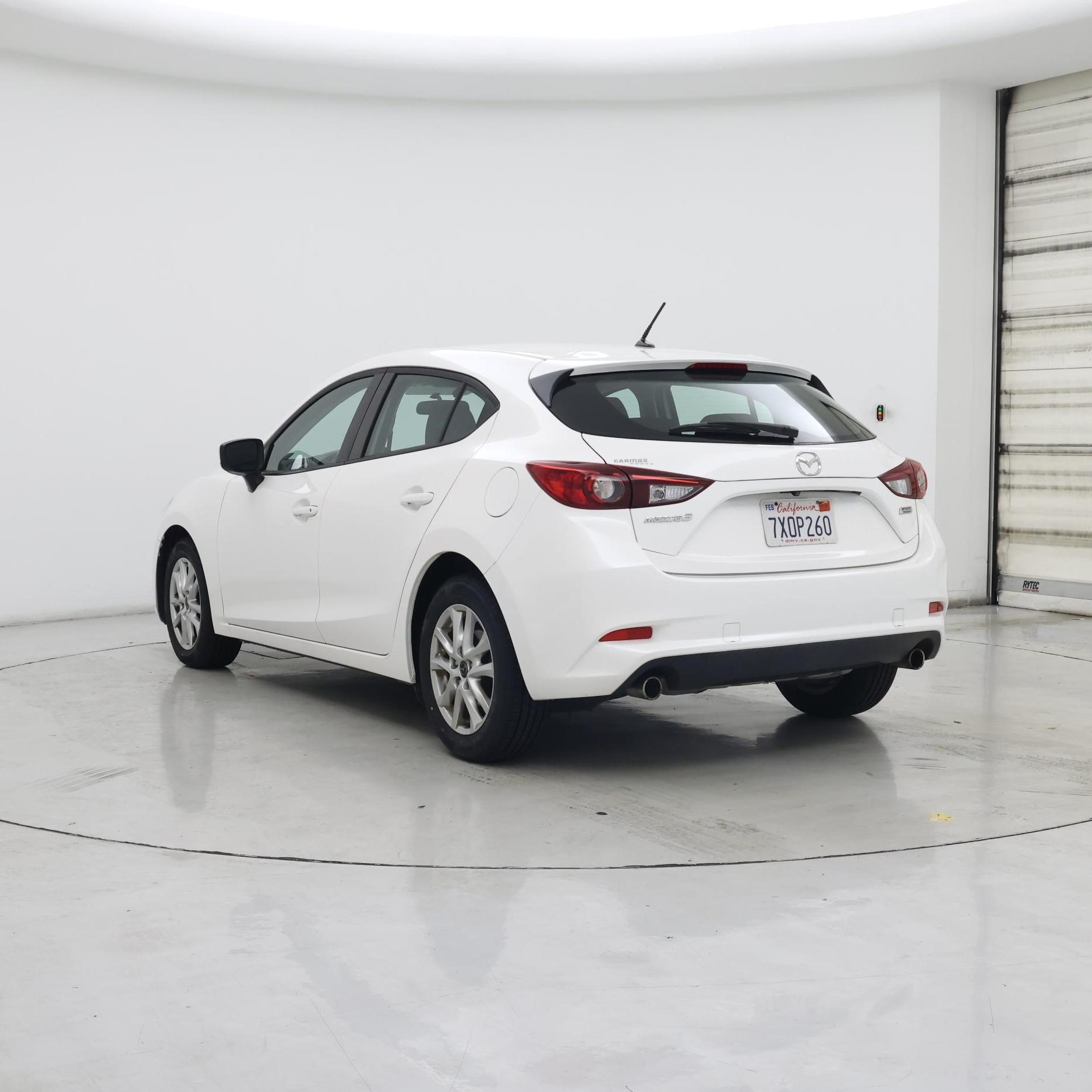 Thumbnail: 2017 Mazda Mazda3 - 2