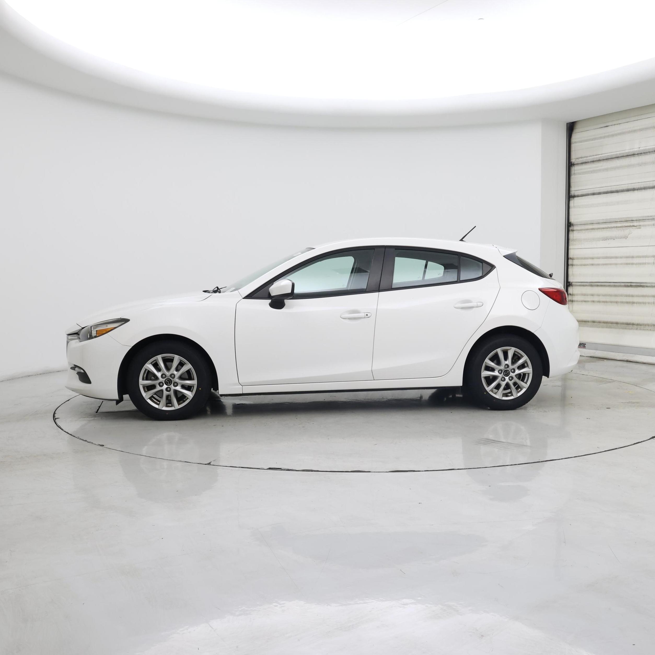 Thumbnail: 2017 Mazda Mazda3 - 3