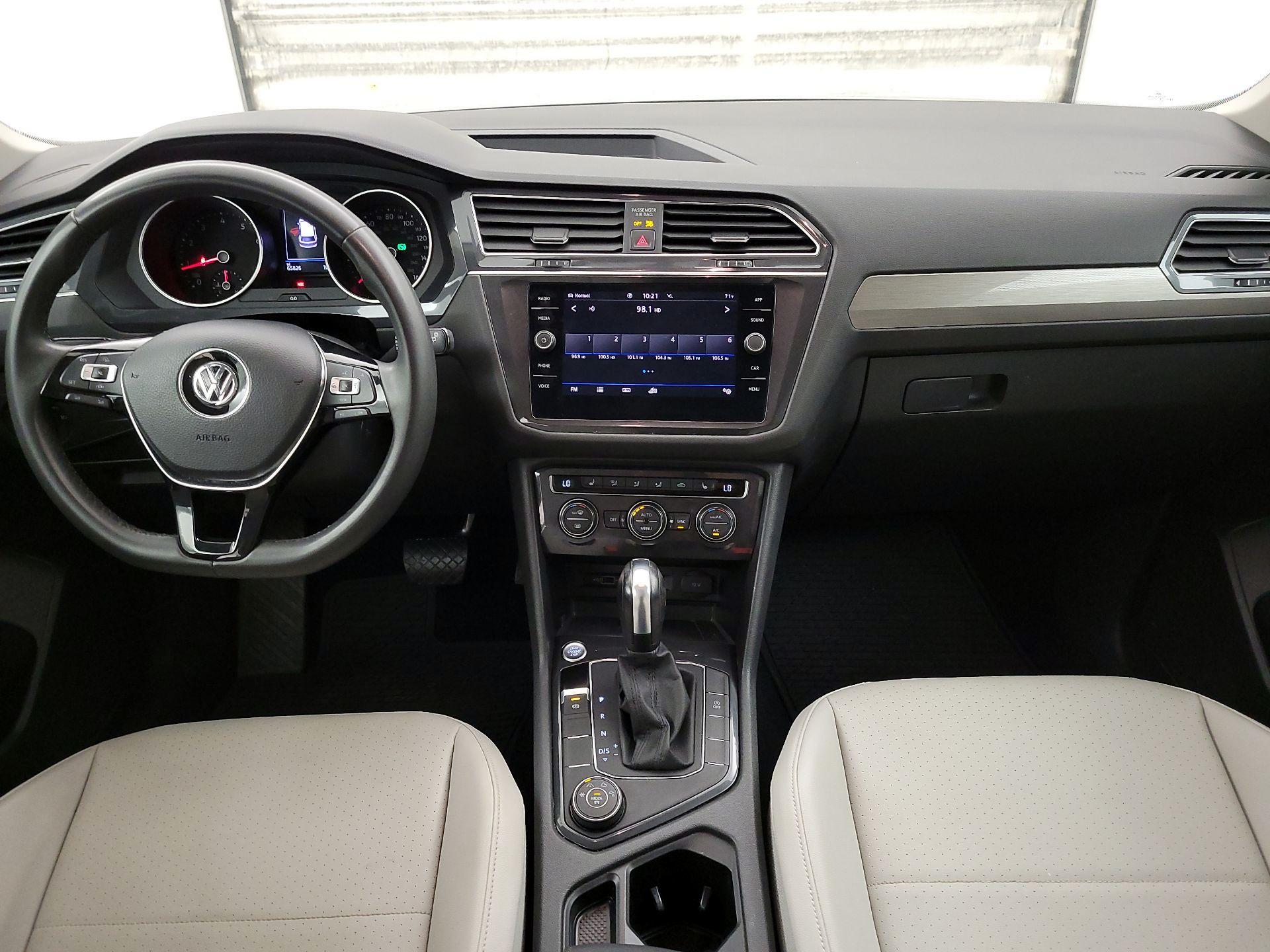 Thumbnail: 2020 Volkswagen Tiguan - 9