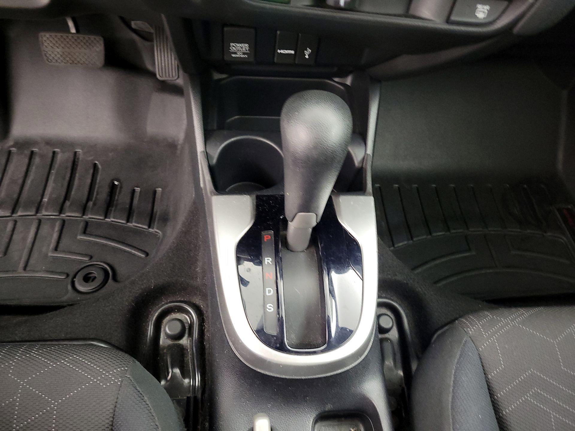 Thumbnail: 2015 Honda Fit - 16