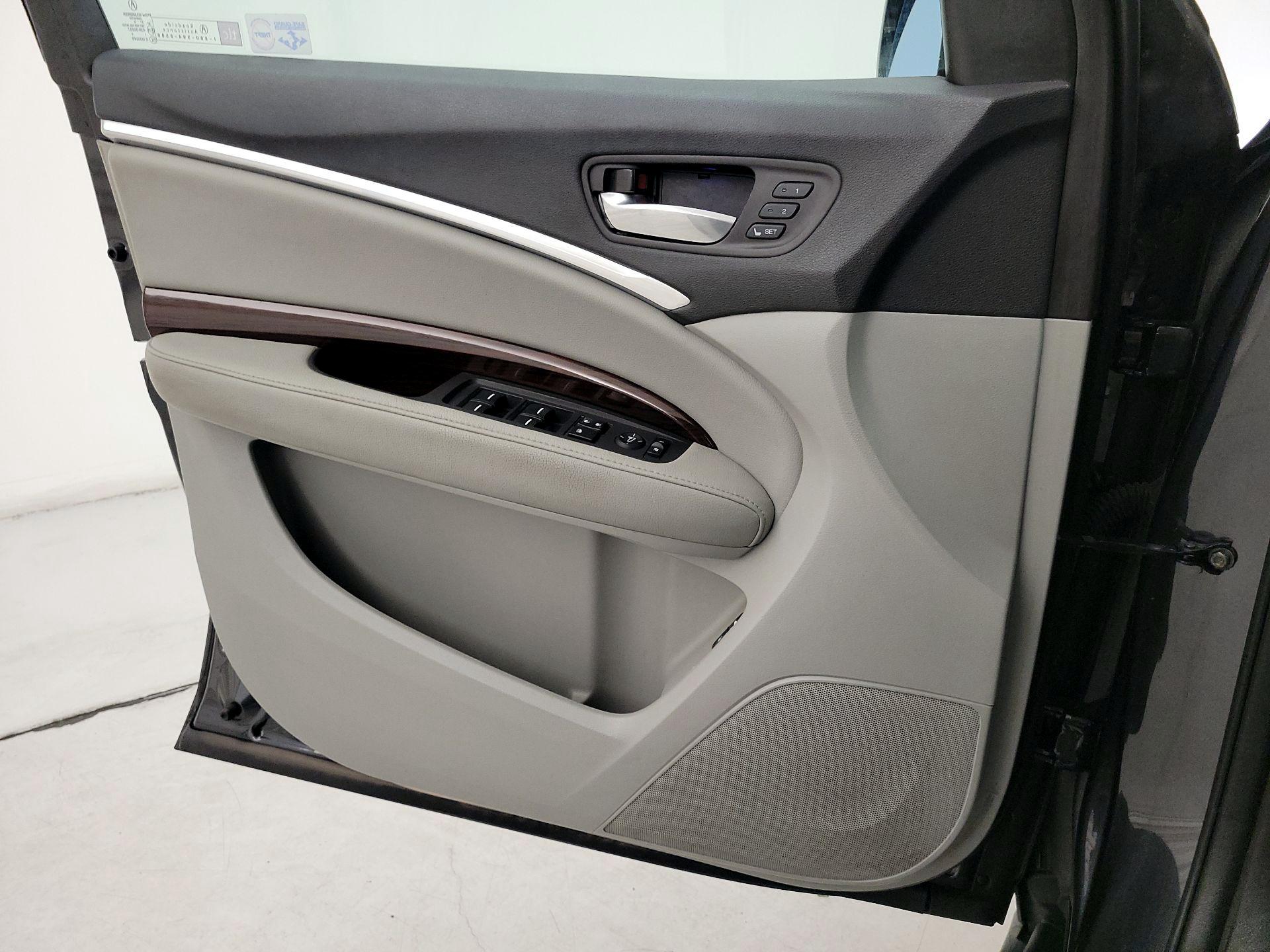 Thumbnail: 2016 Acura MDX - 12
