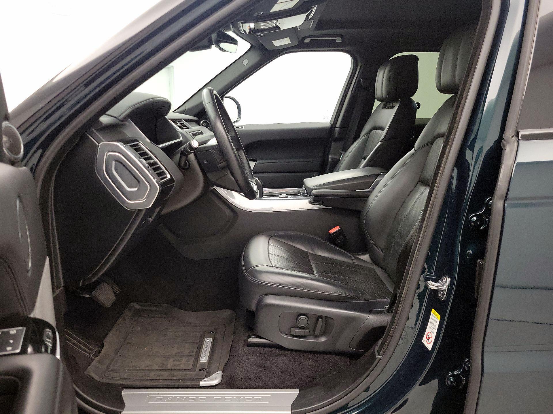 Thumbnail: 2020 Land Rover Range Rover Sport - 11