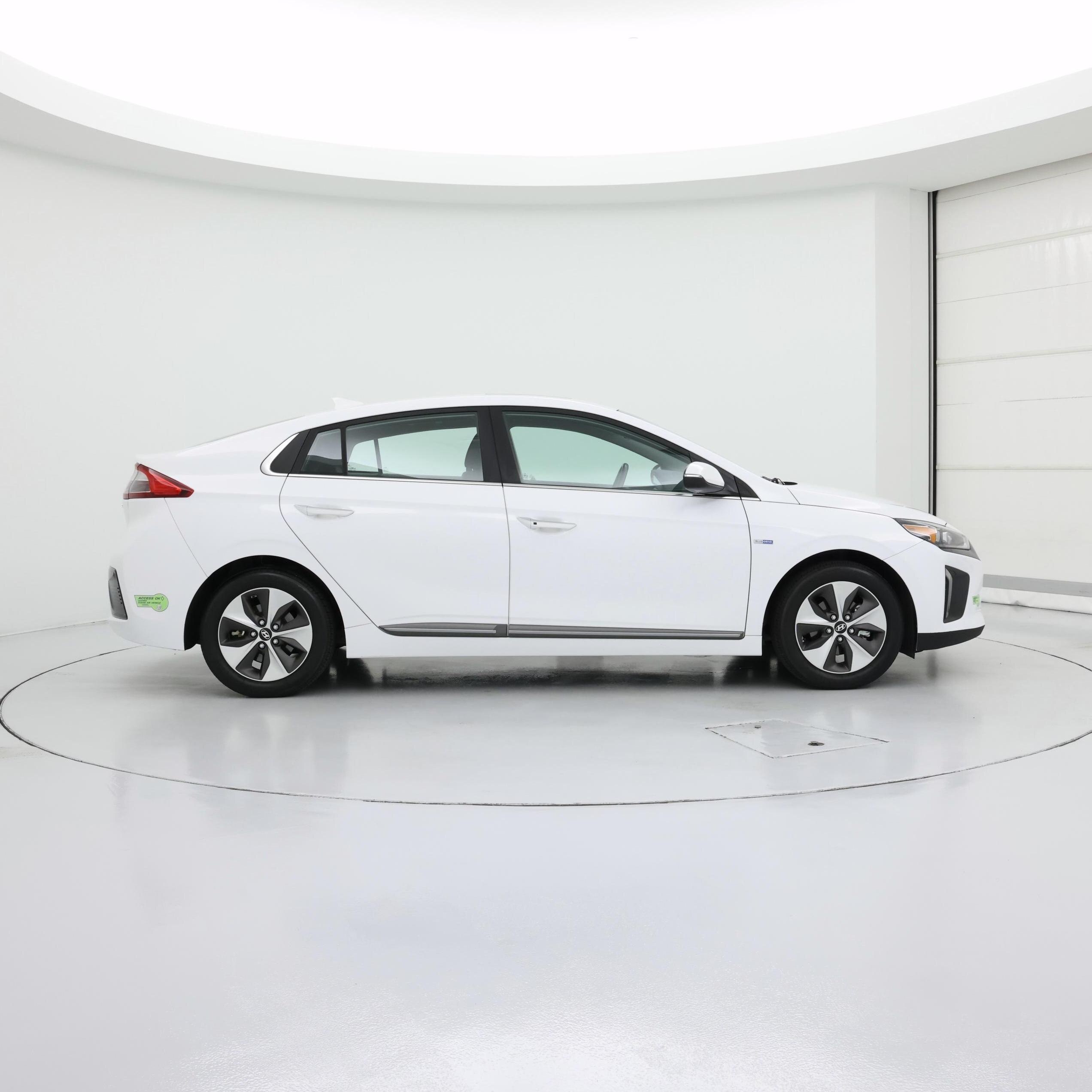 Thumbnail: 2019 Hyundai Ioniq - 7