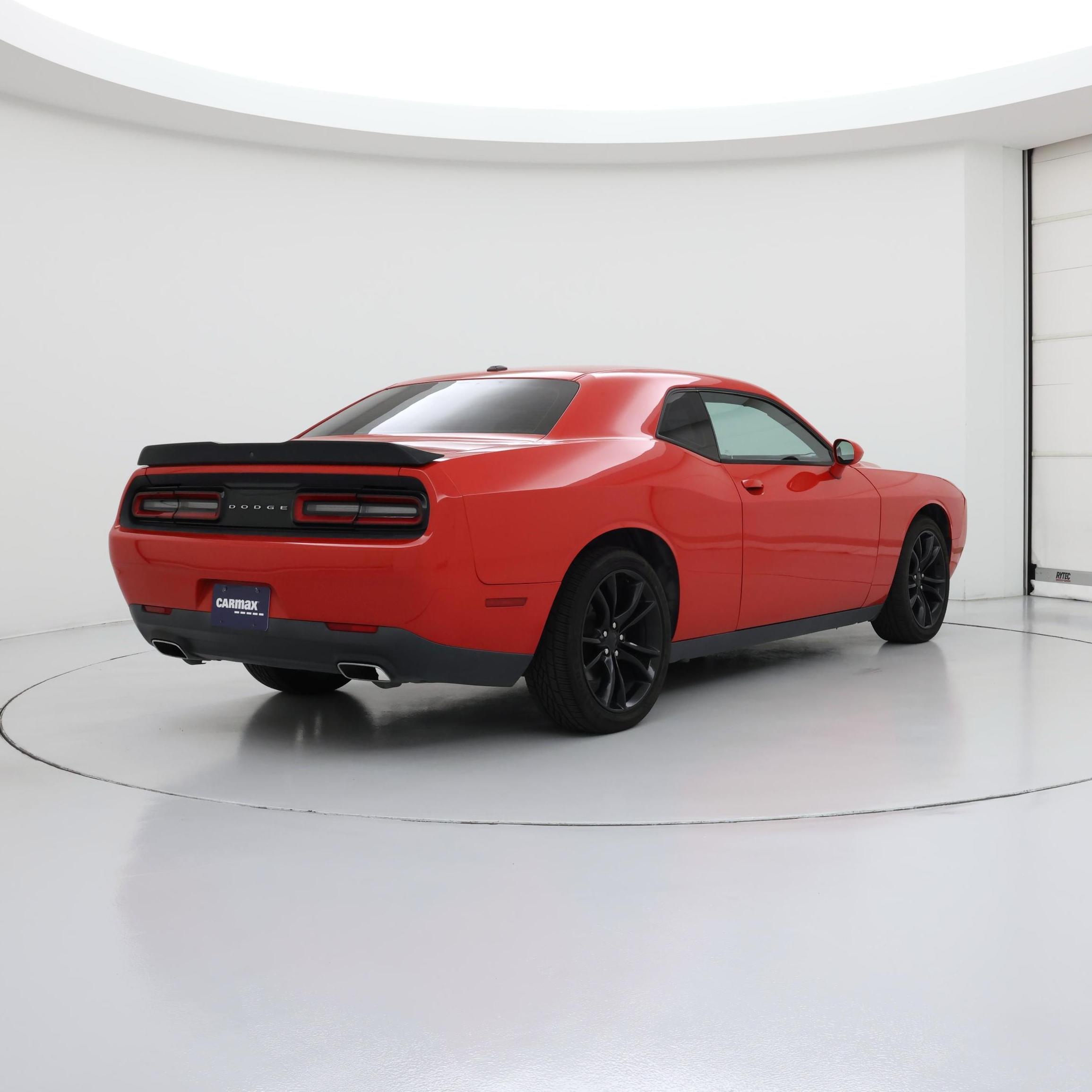 Thumbnail: 2016 Dodge Challenger - 8
