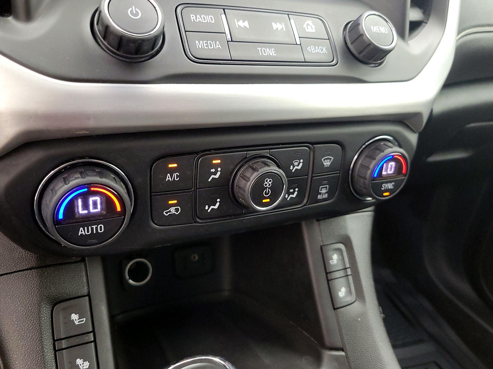 Thumbnail: 2017 GMC Acadia - 16
