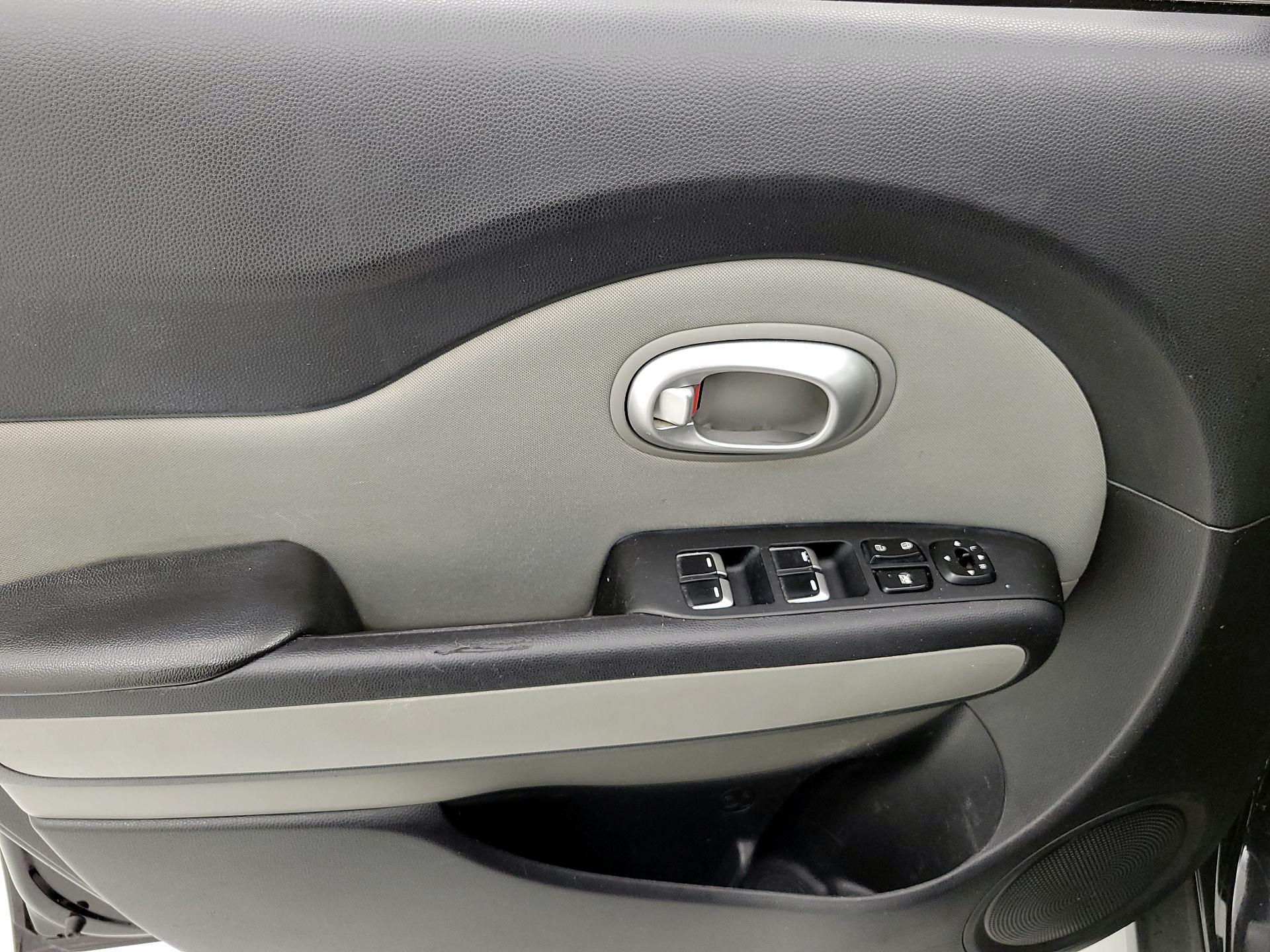 Thumbnail: 2019 Kia Soul - 12