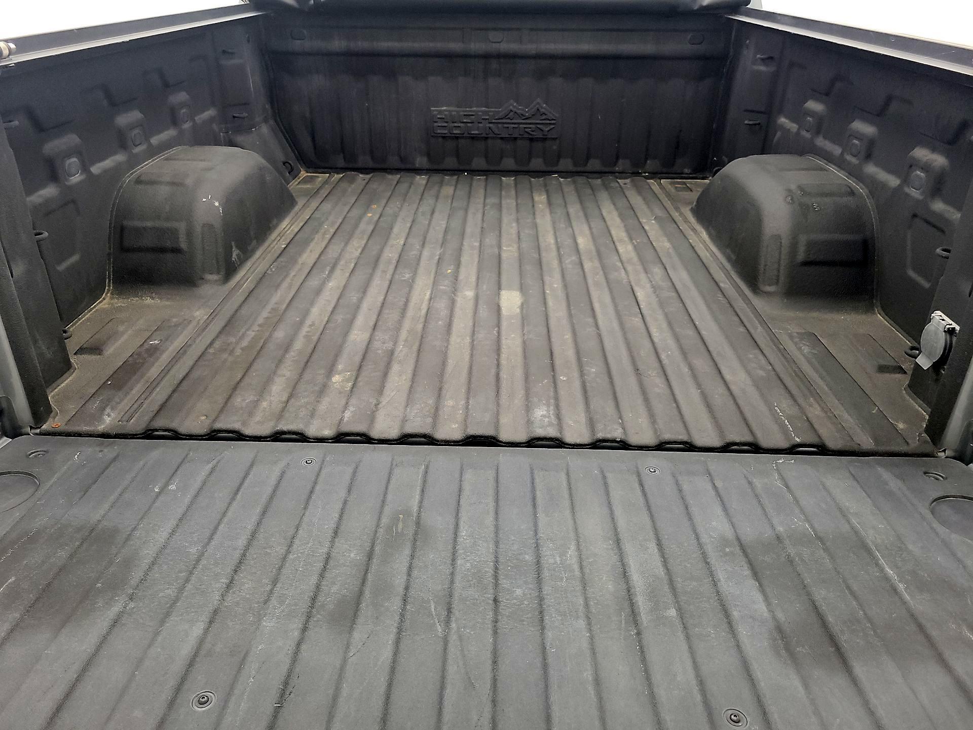 Thumbnail: 2019 Chevrolet Silverado 1500 - 20