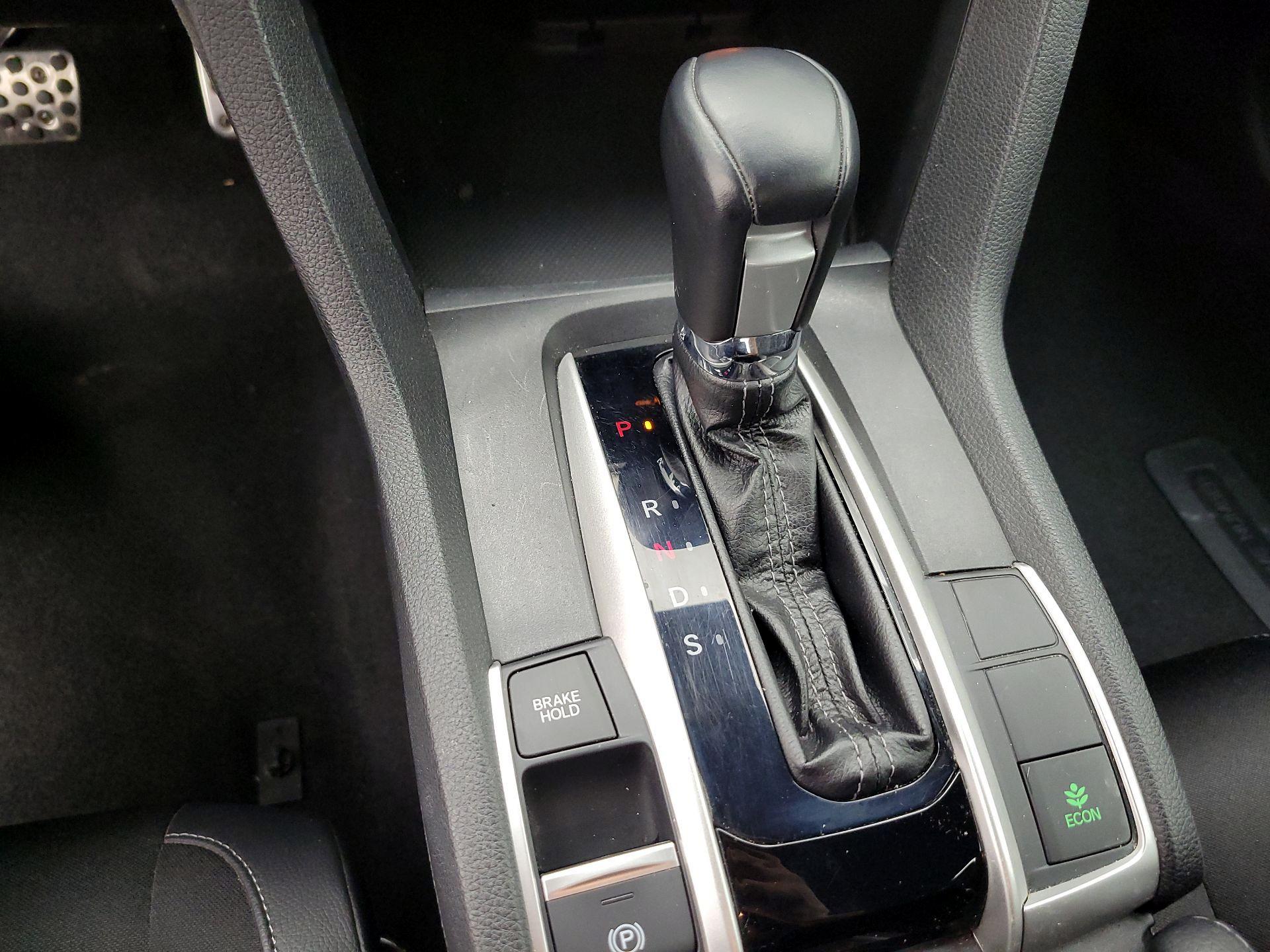Thumbnail: 2019 Honda Civic - 17