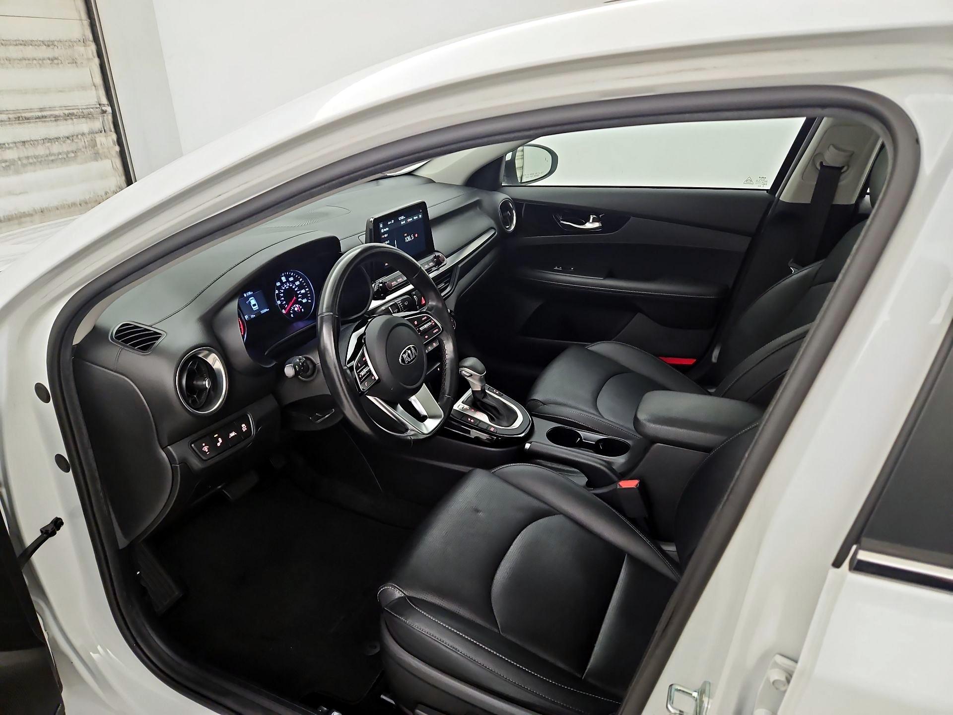 Thumbnail: 2021 Kia Forte - 11