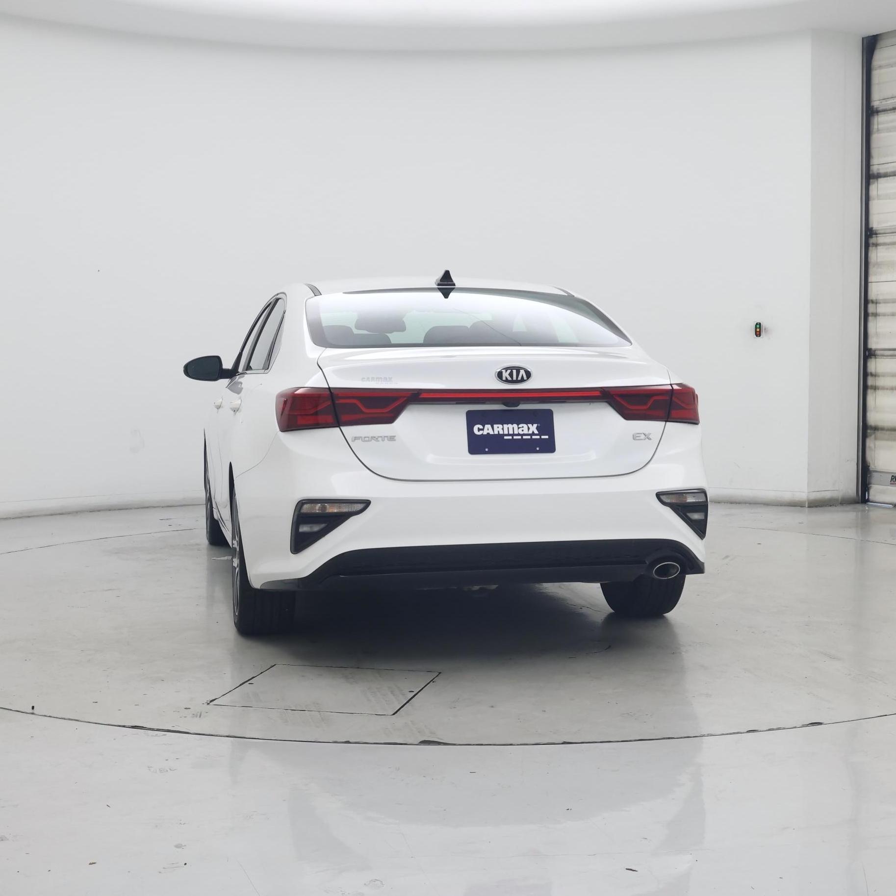 Thumbnail: 2021 Kia Forte - 6
