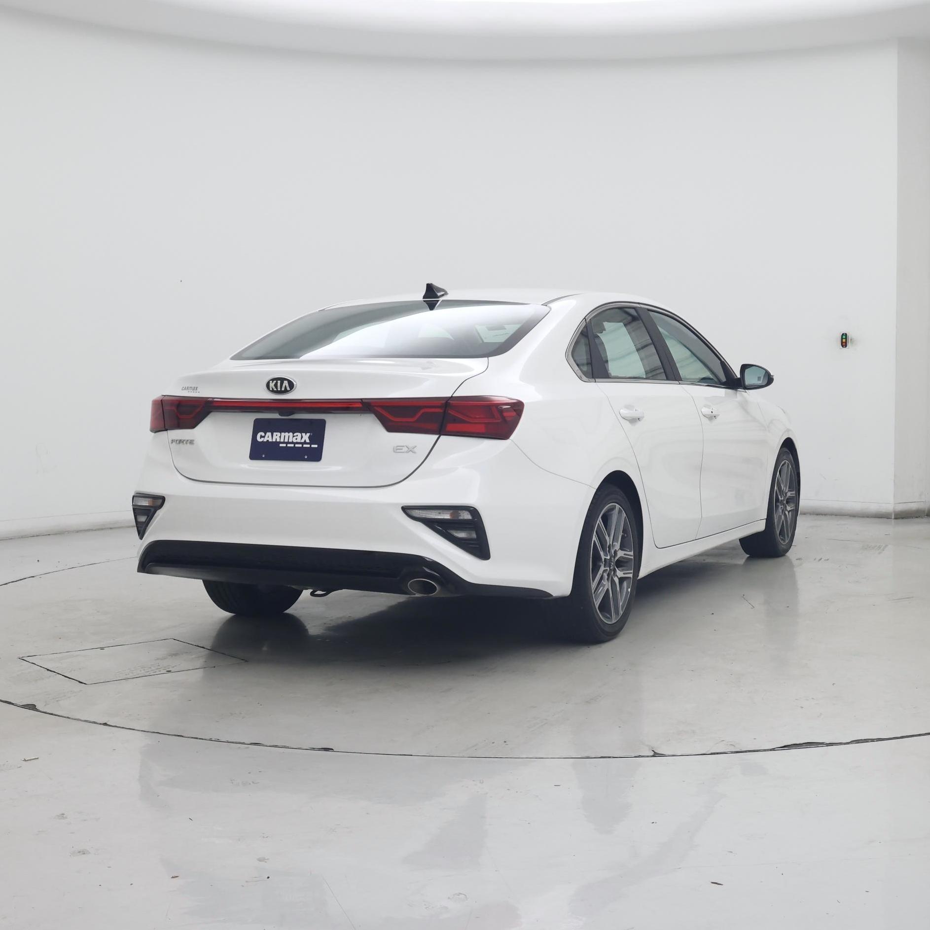 Thumbnail: 2021 Kia Forte - 8