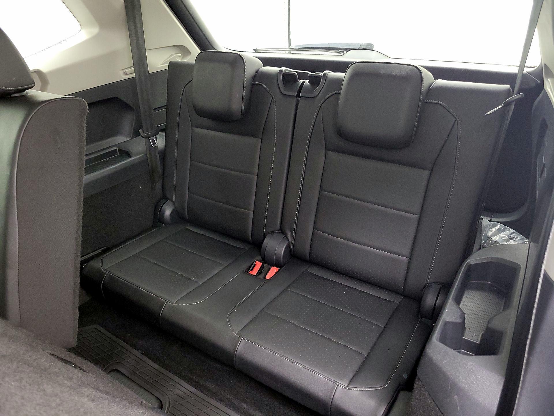 Thumbnail: 2018 Volkswagen Tiguan - 20