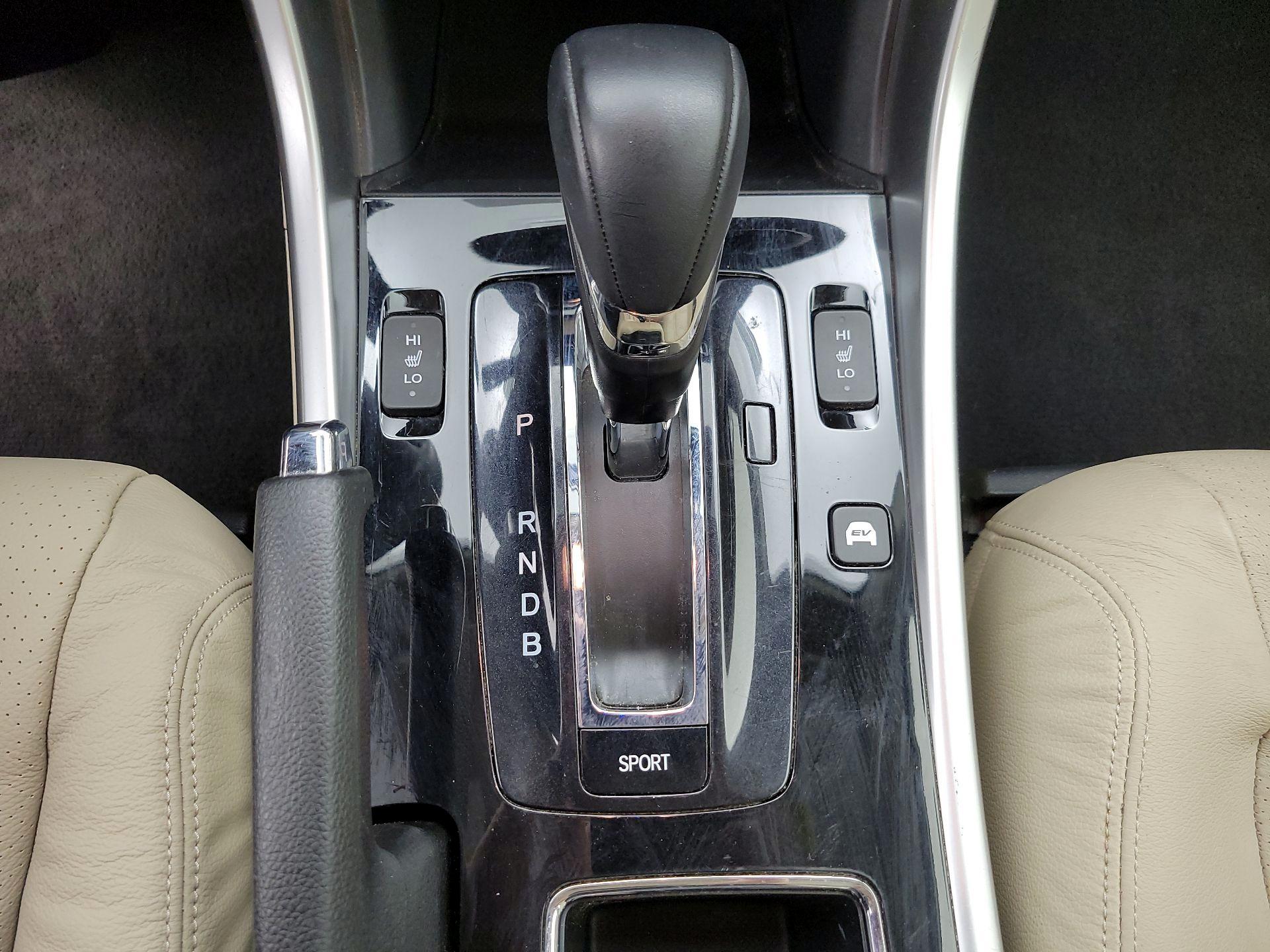 Thumbnail: 2017 Honda Accord - 18