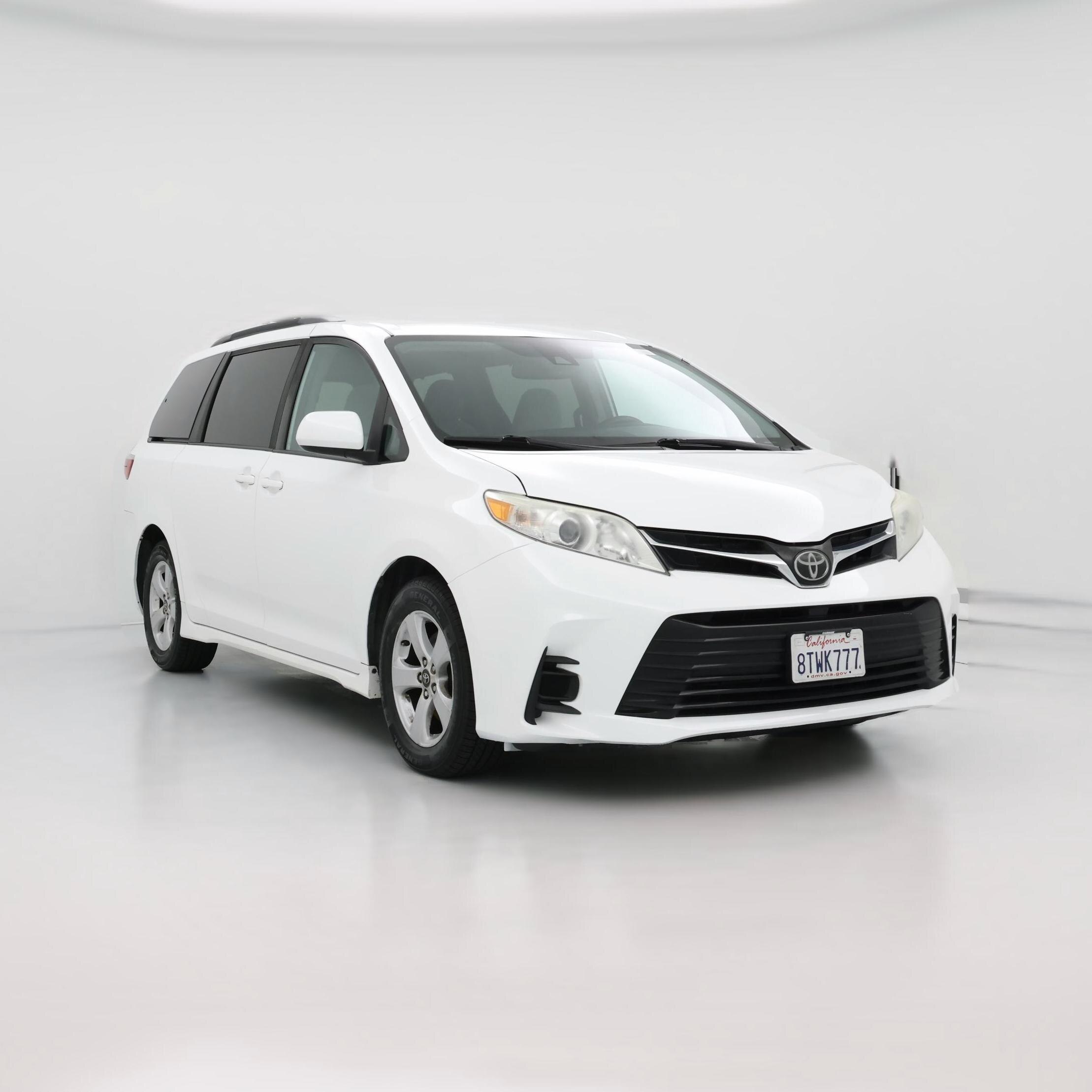 Thumbnail: 2019 Toyota Sienna - 1
