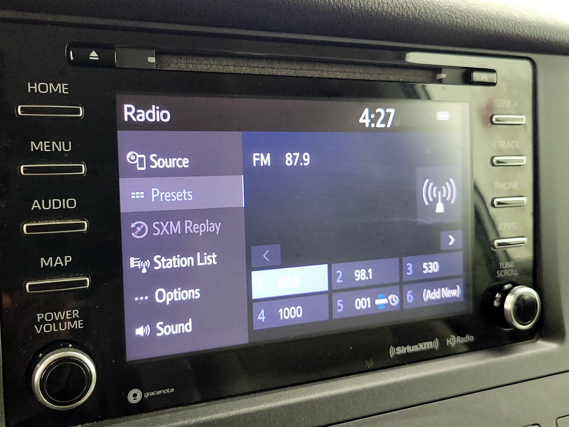 Thumbnail: 2019 Toyota Sienna - 15