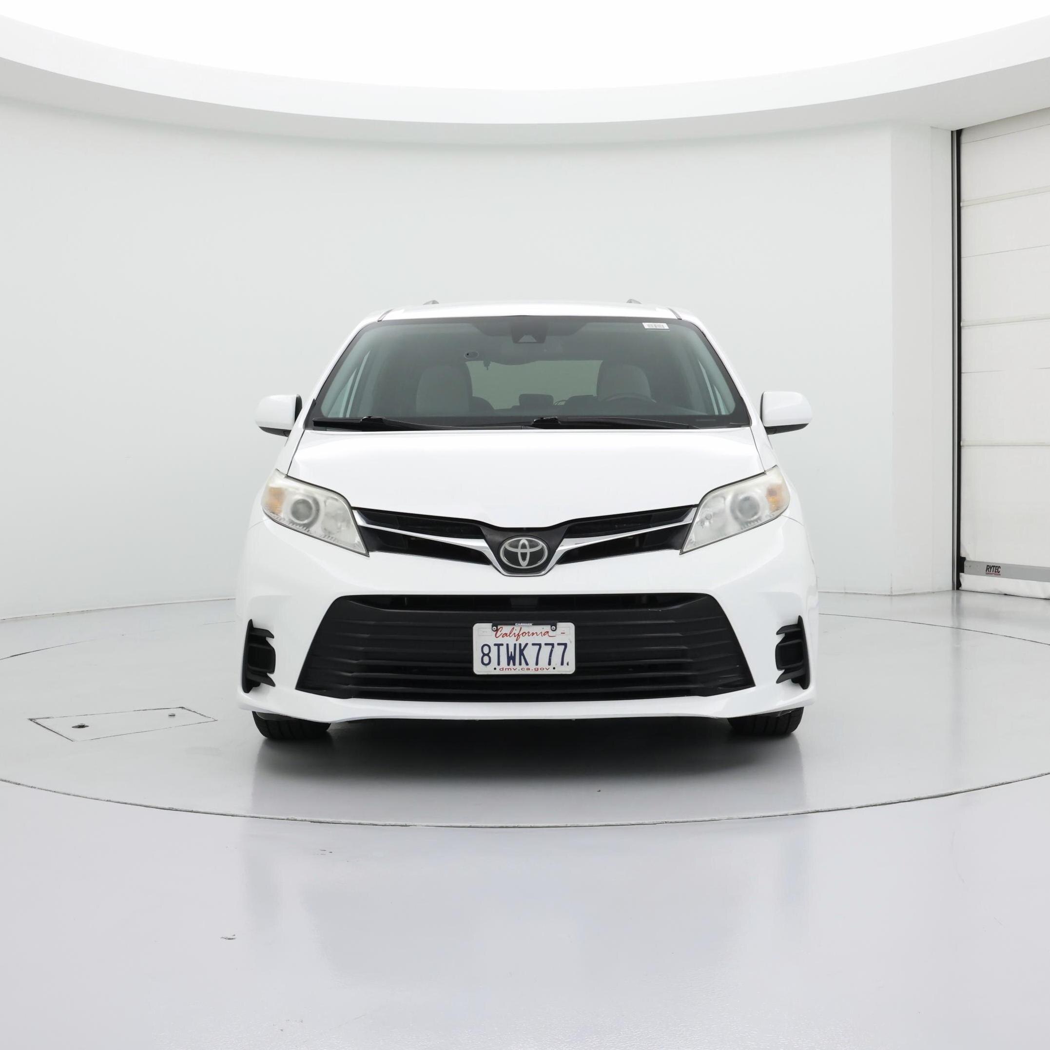 Thumbnail: 2019 Toyota Sienna - 5