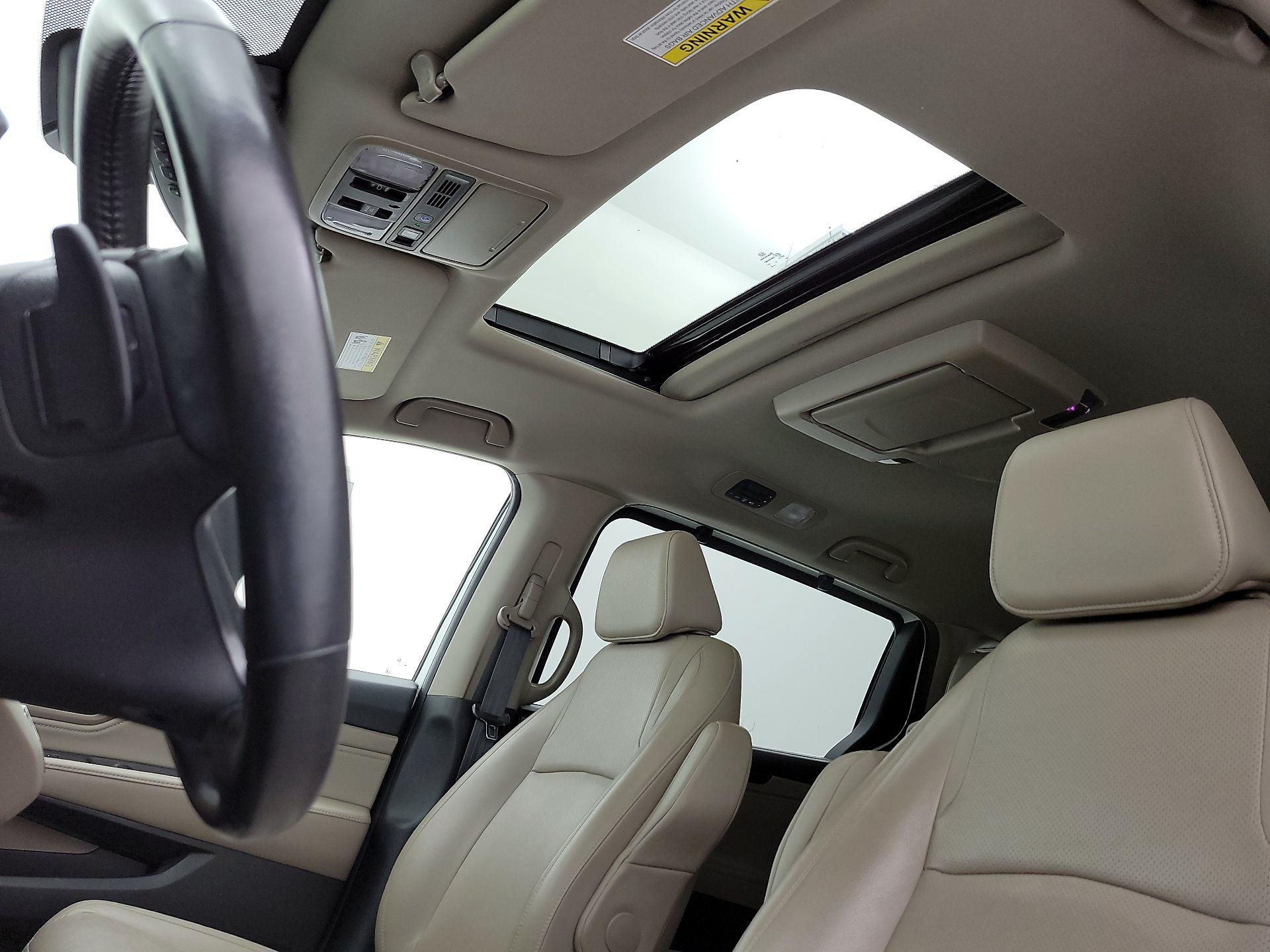 Thumbnail: 2019 Honda Odyssey - 20