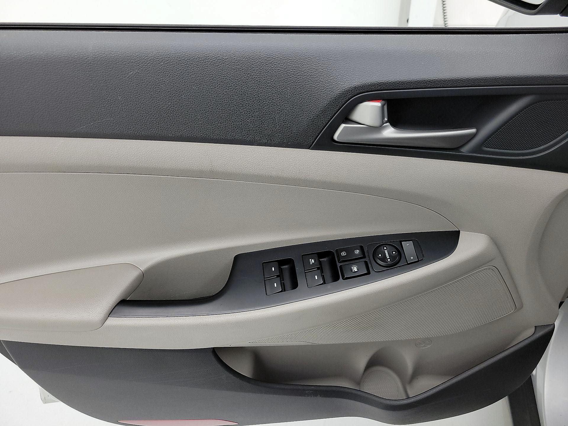 Thumbnail: 2018 Hyundai Tucson - 12