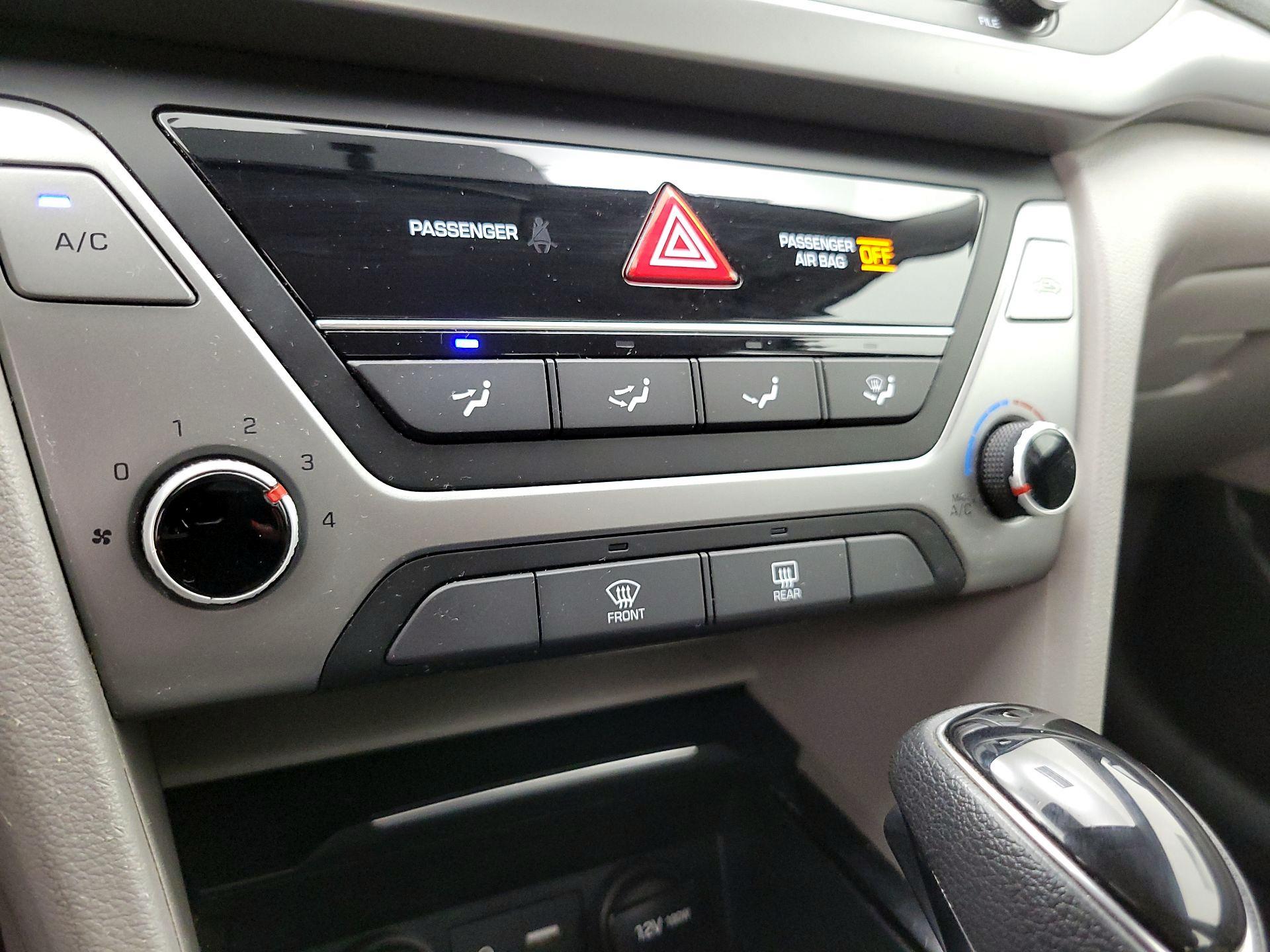 Thumbnail: 2018 Hyundai Elantra - 16
