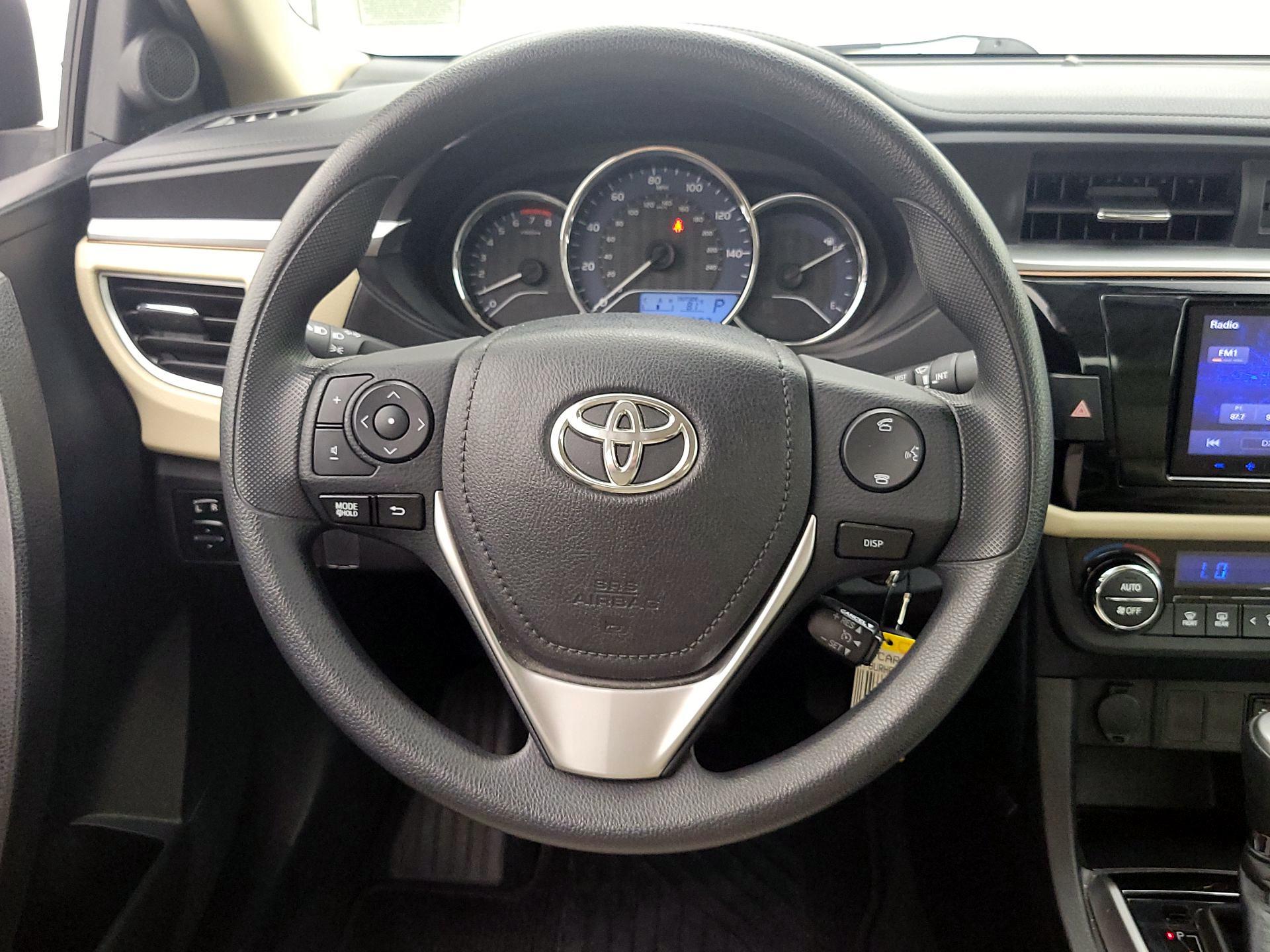 Thumbnail: 2015 Toyota Corolla - 10