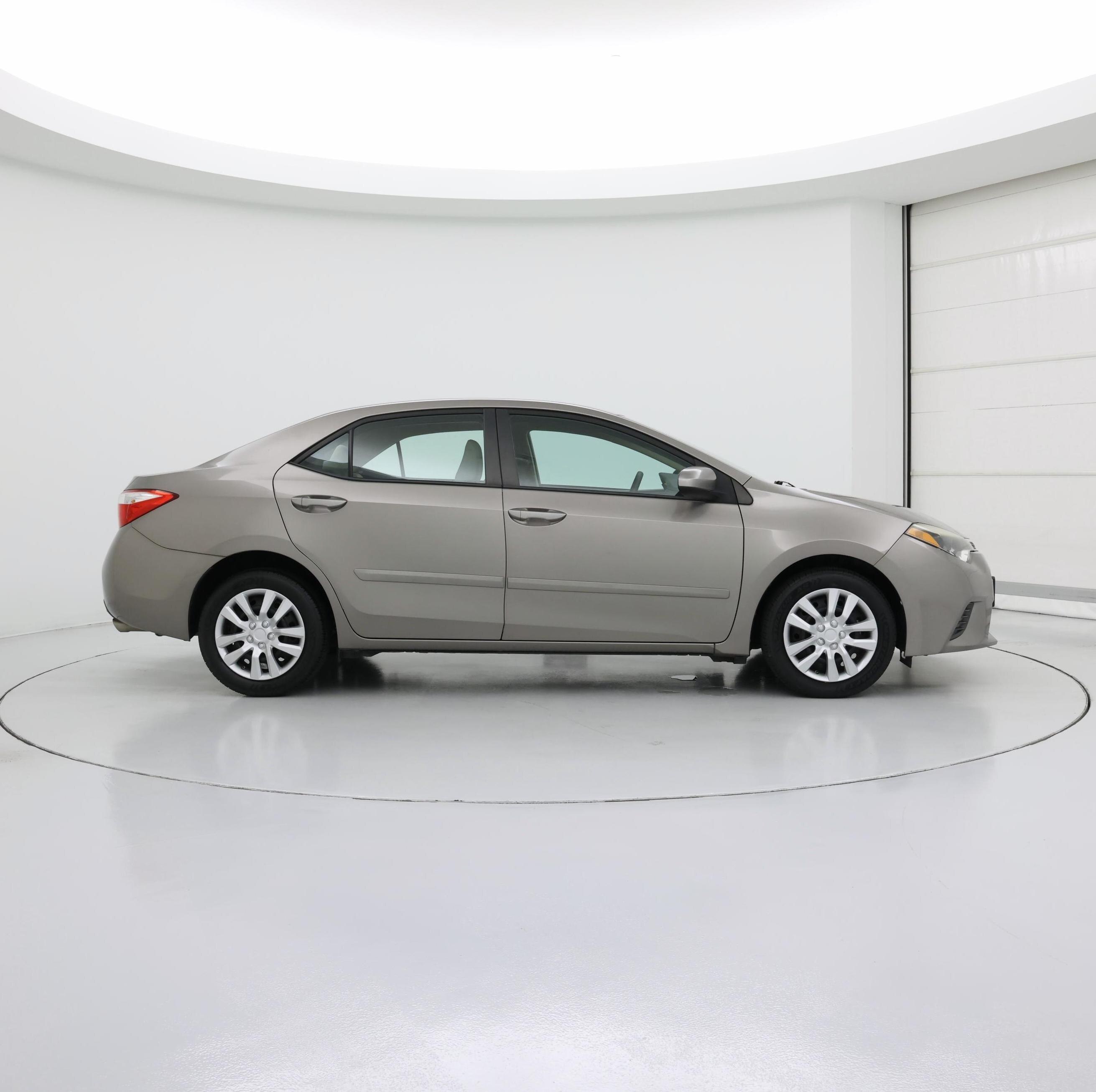 Thumbnail: 2015 Toyota Corolla - 7