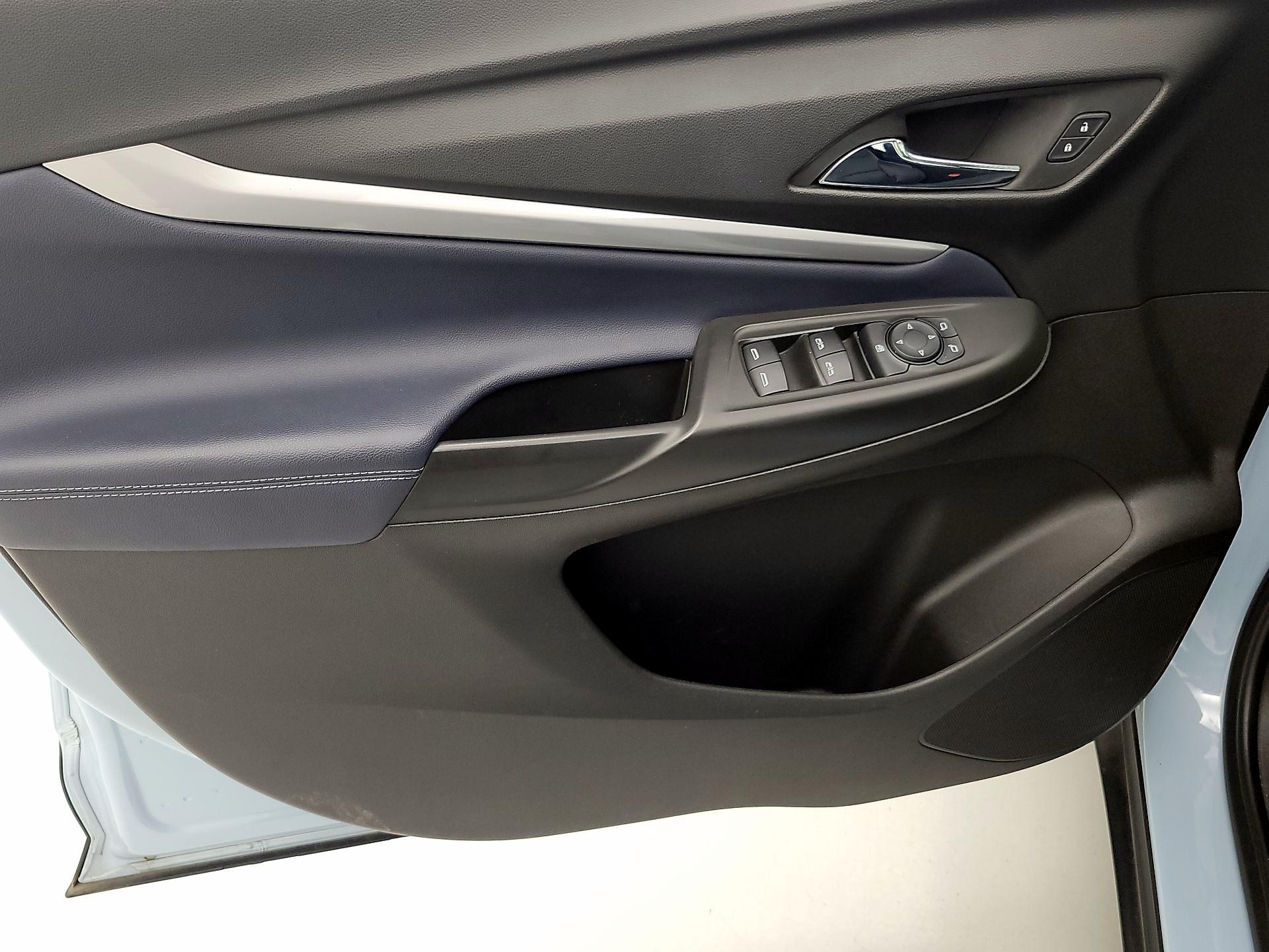 Thumbnail: 2022 Chevrolet Bolt EUV - 12