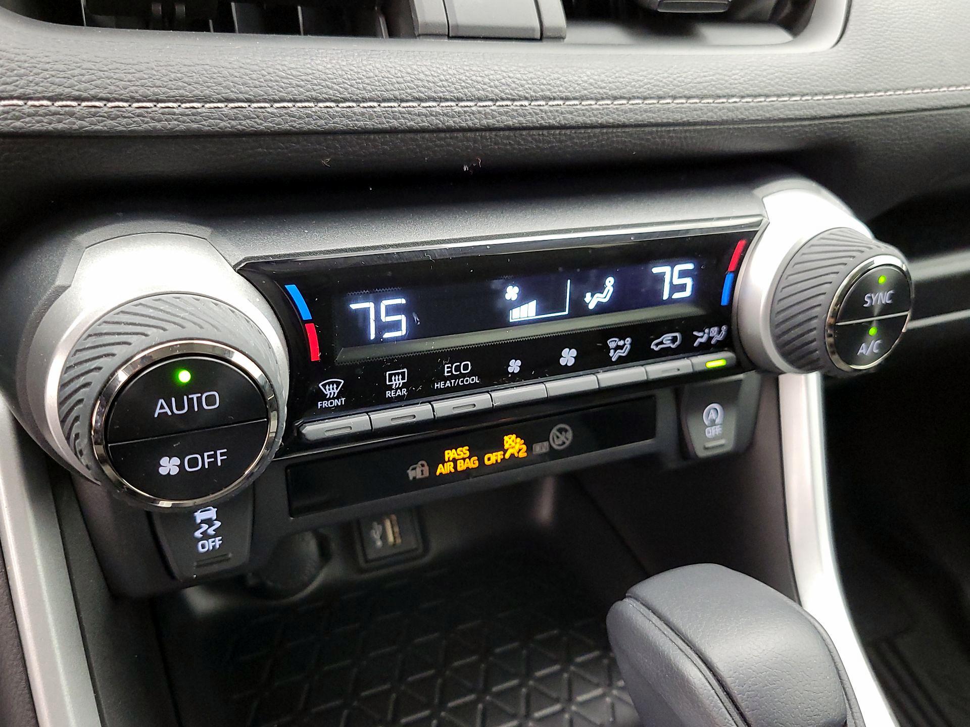 Thumbnail: 2023 Toyota RAV4 - 16