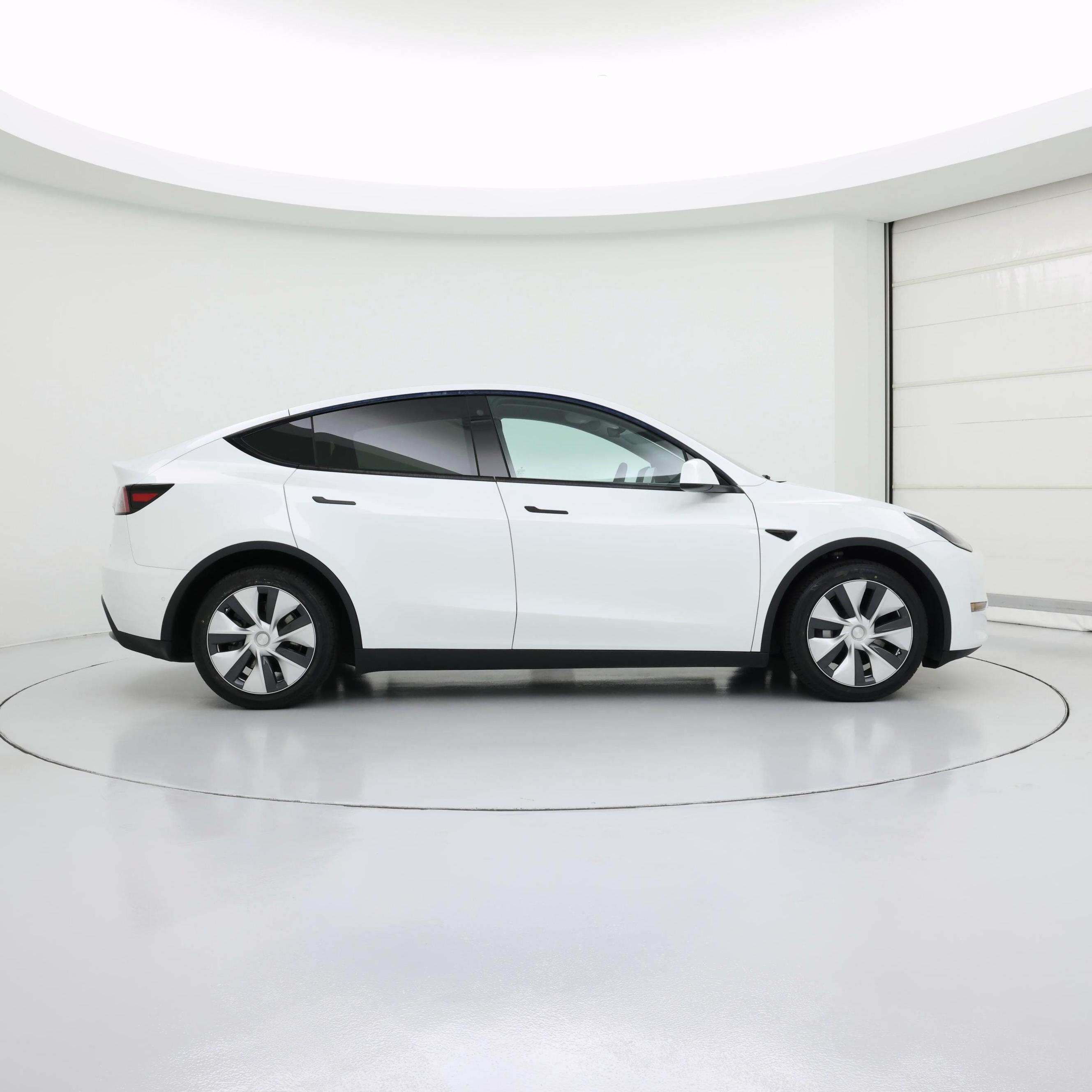 Thumbnail: 2022 Tesla Model Y - 7