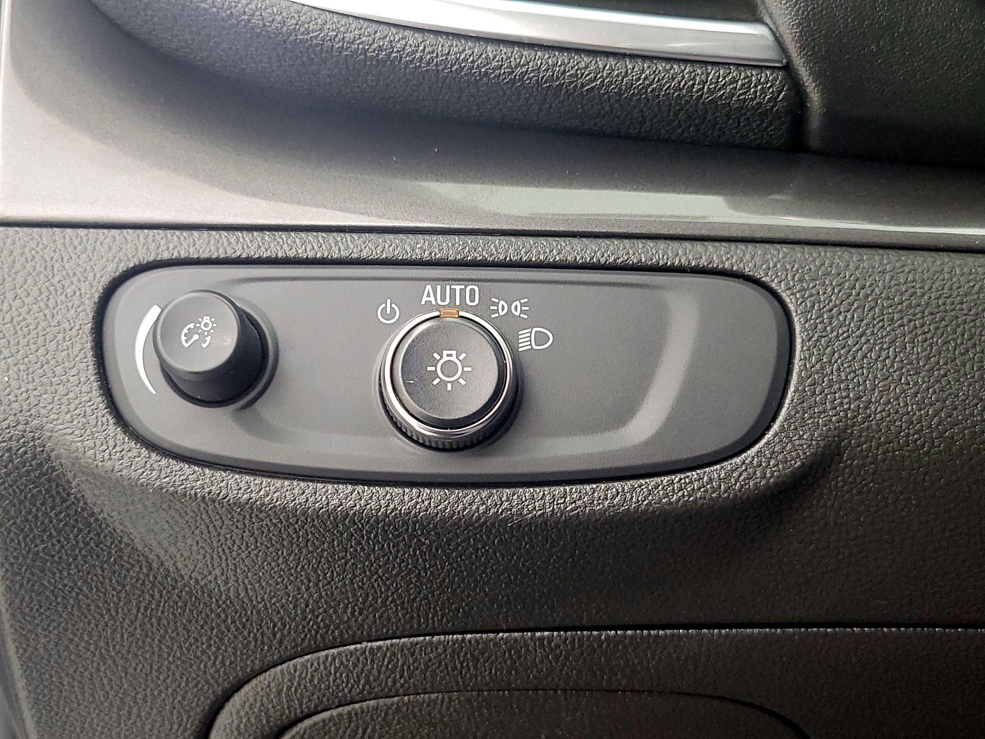 Thumbnail: 2018 Buick Encore - 13