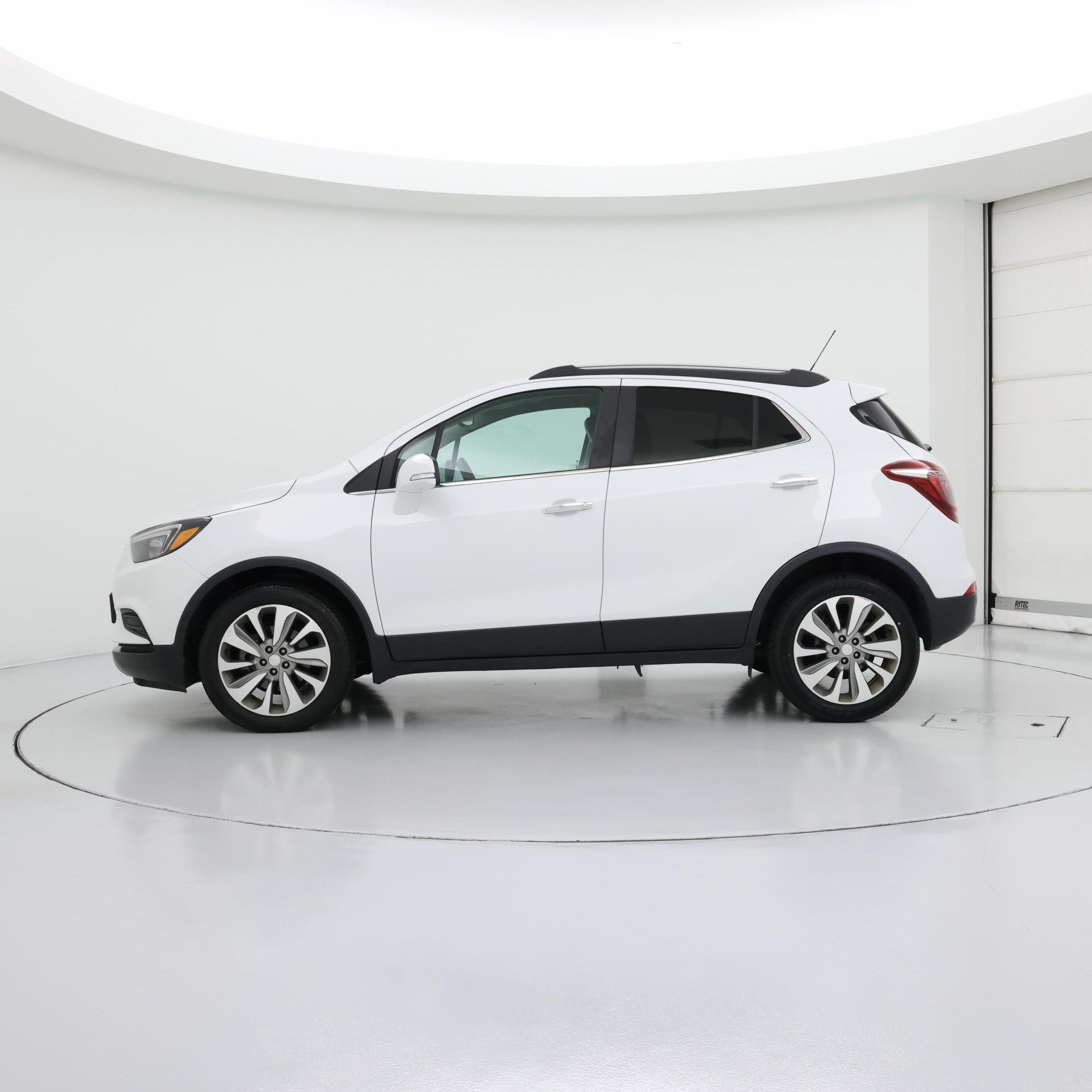 Thumbnail: 2018 Buick Encore - 3