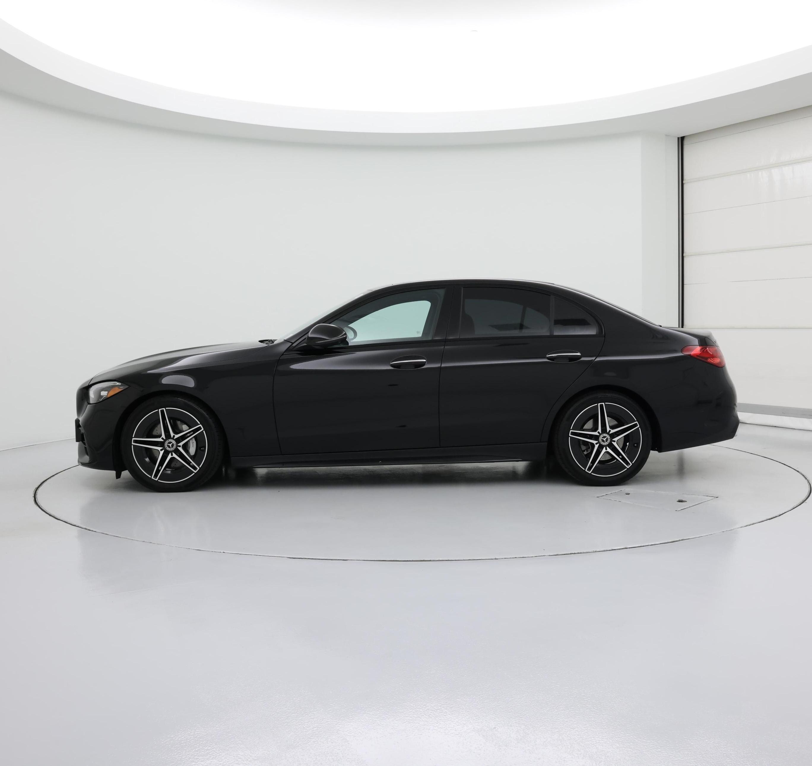 Thumbnail: 2024 Mercedes-Benz C-Class - 3