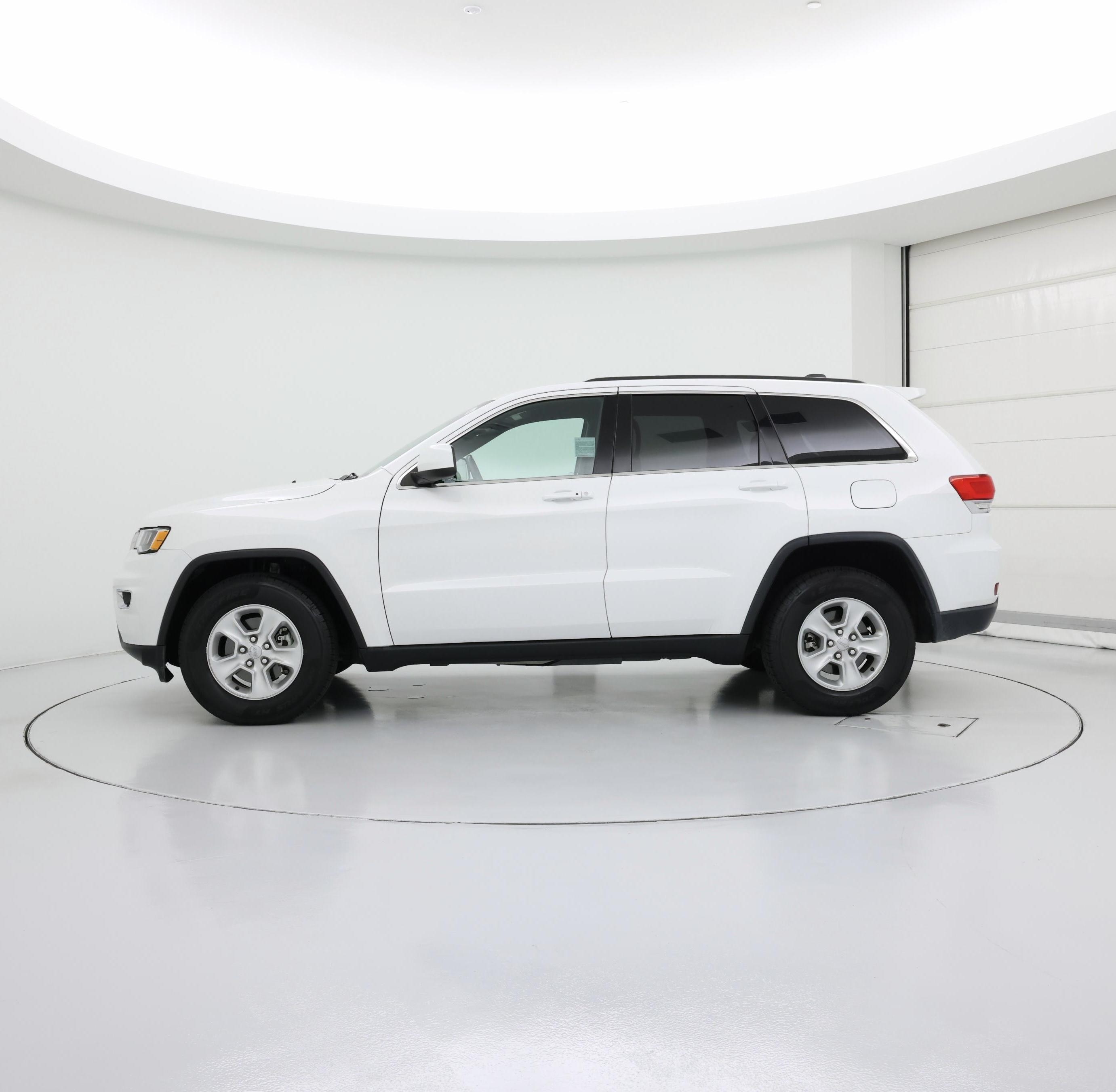 Thumbnail: 2017 Jeep Grand Cherokee - 3