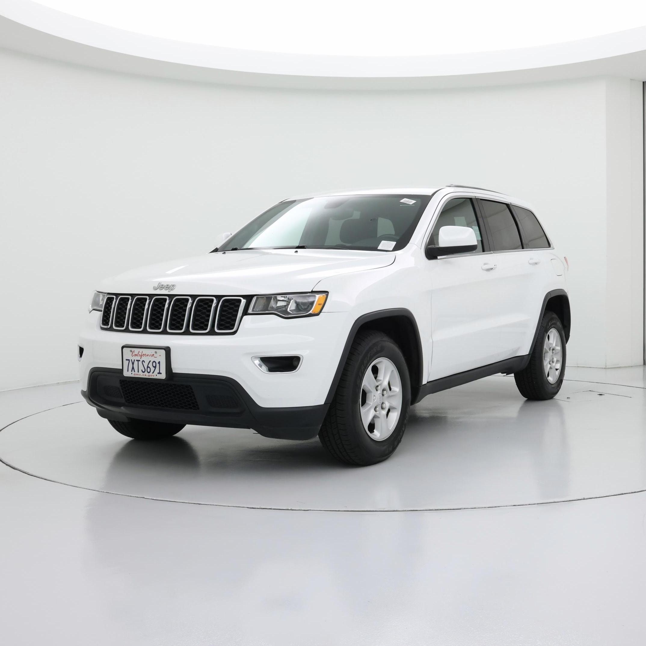 Thumbnail: 2017 Jeep Grand Cherokee - 4