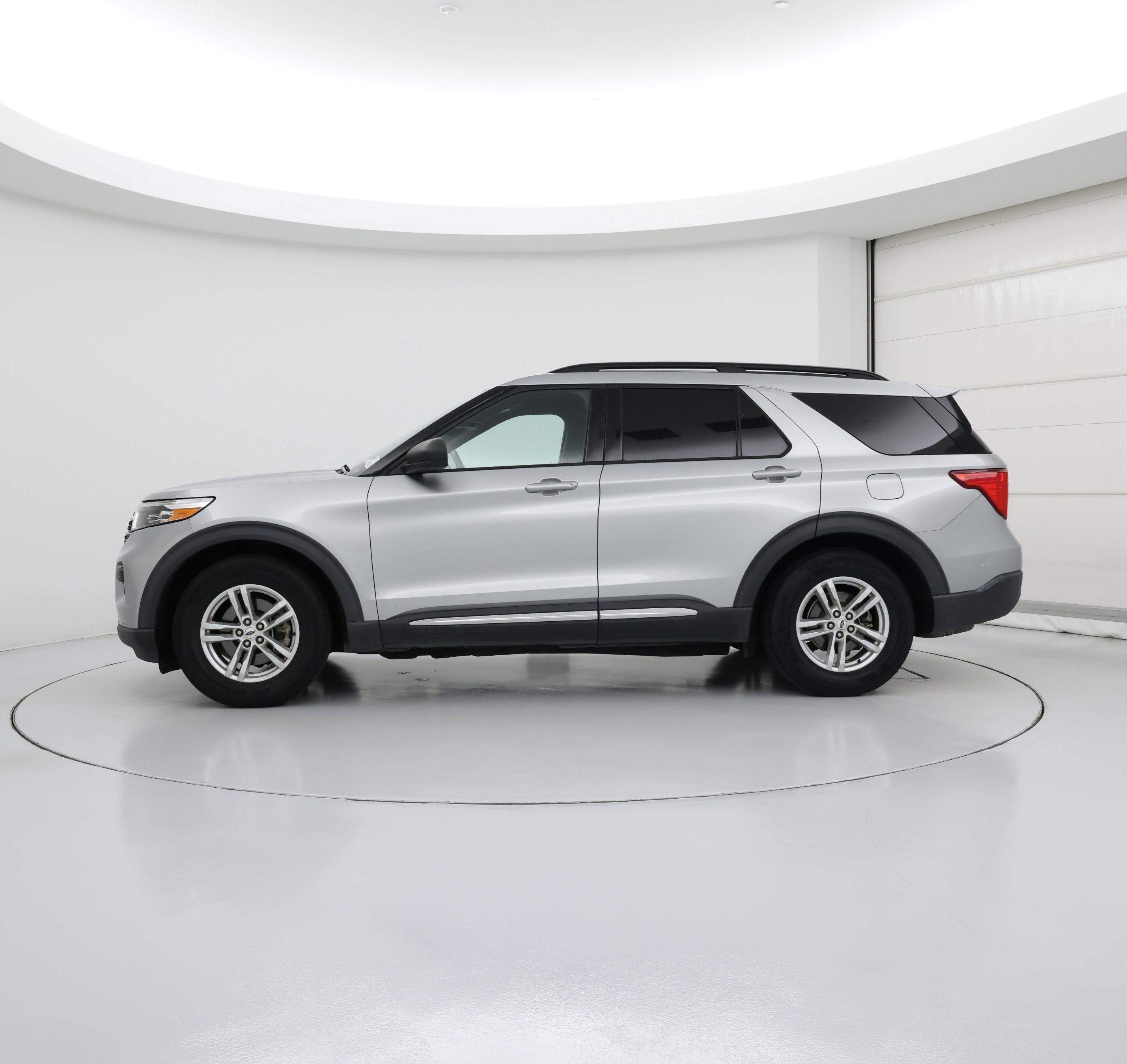Thumbnail: 2020 Ford Explorer - 3