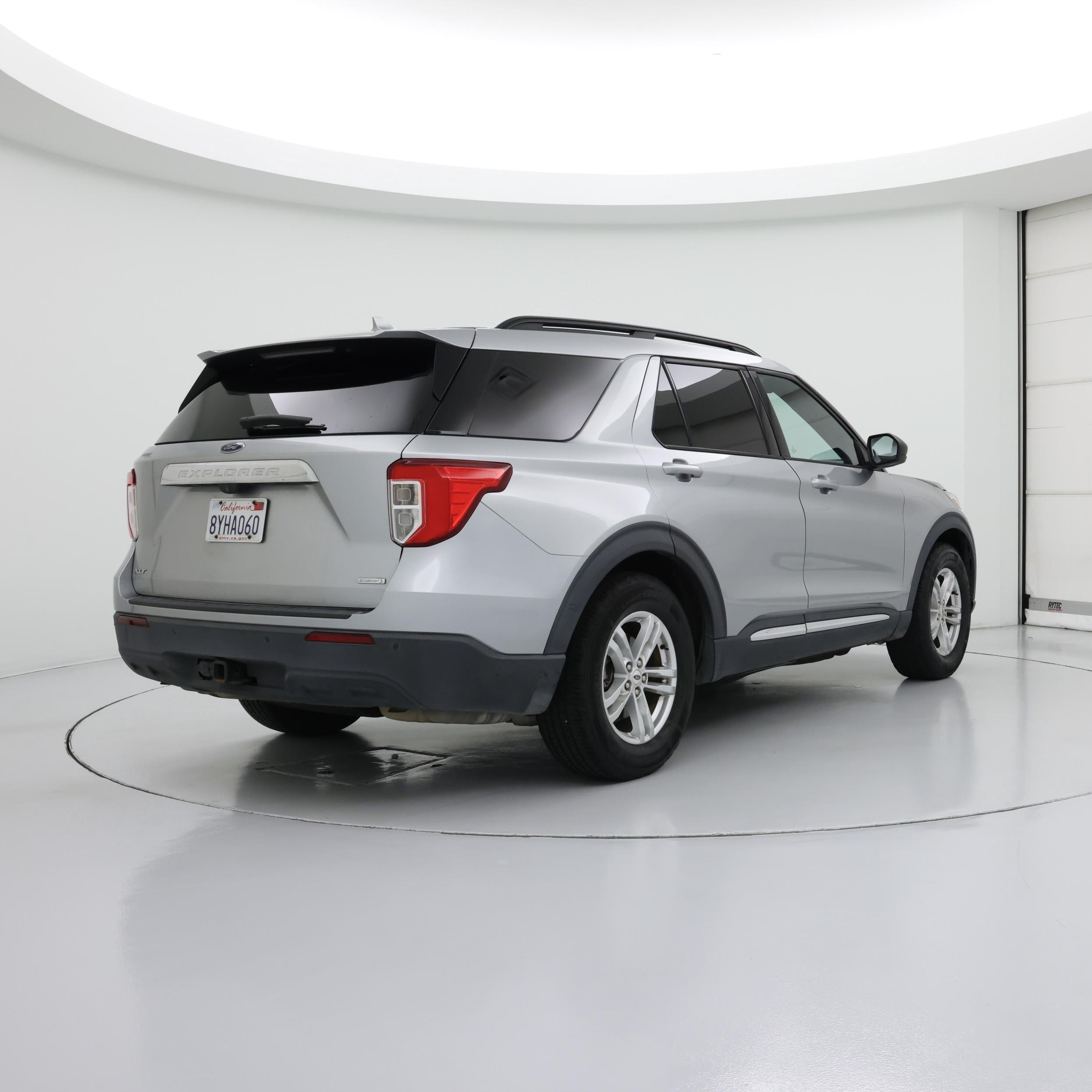 Thumbnail: 2020 Ford Explorer - 8