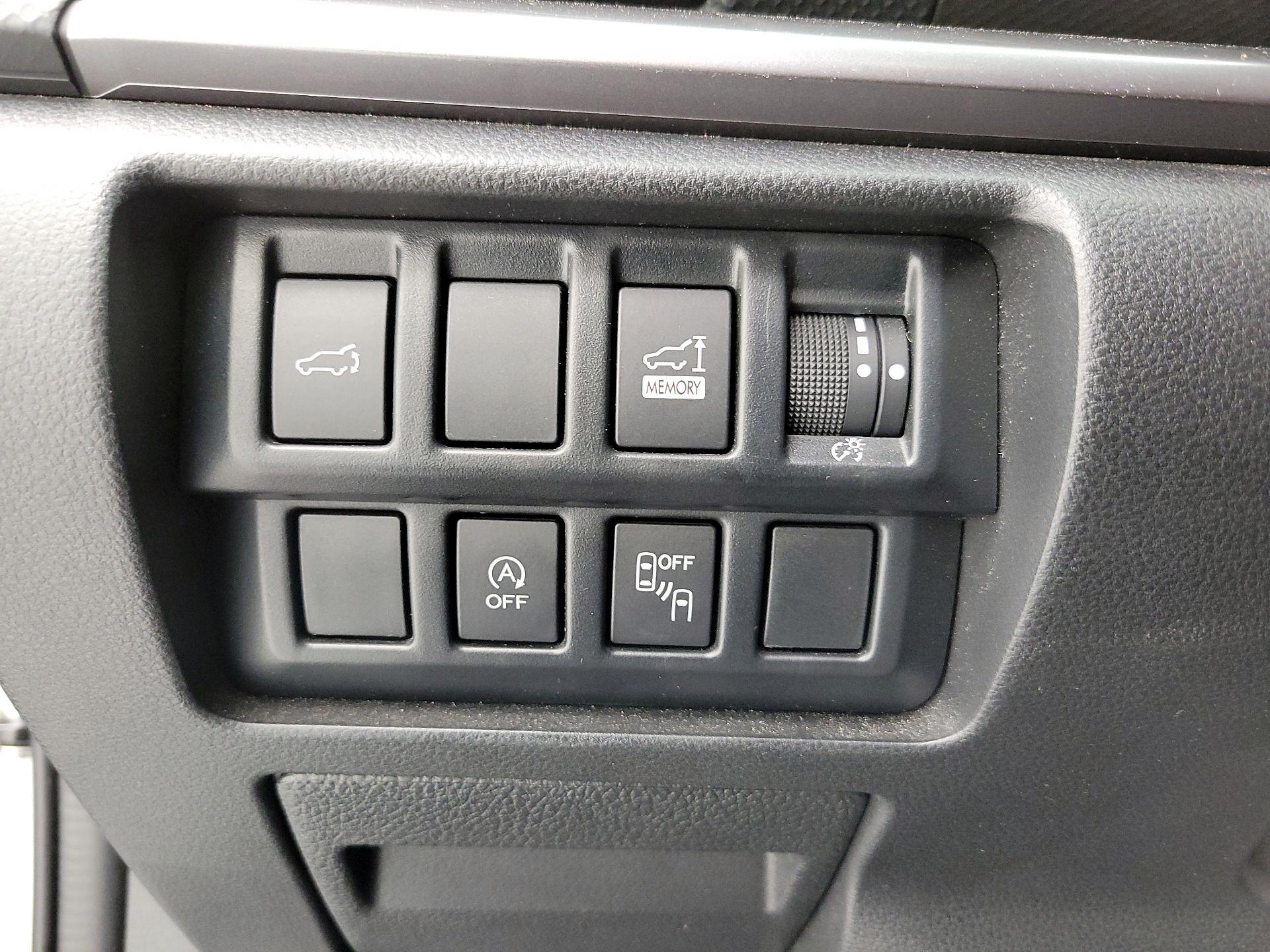 Thumbnail: 2020 Subaru Forester - 13