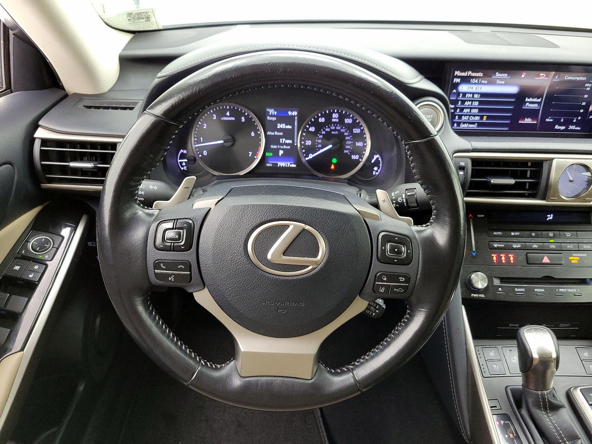 Thumbnail: 2017 Lexus IS - 10