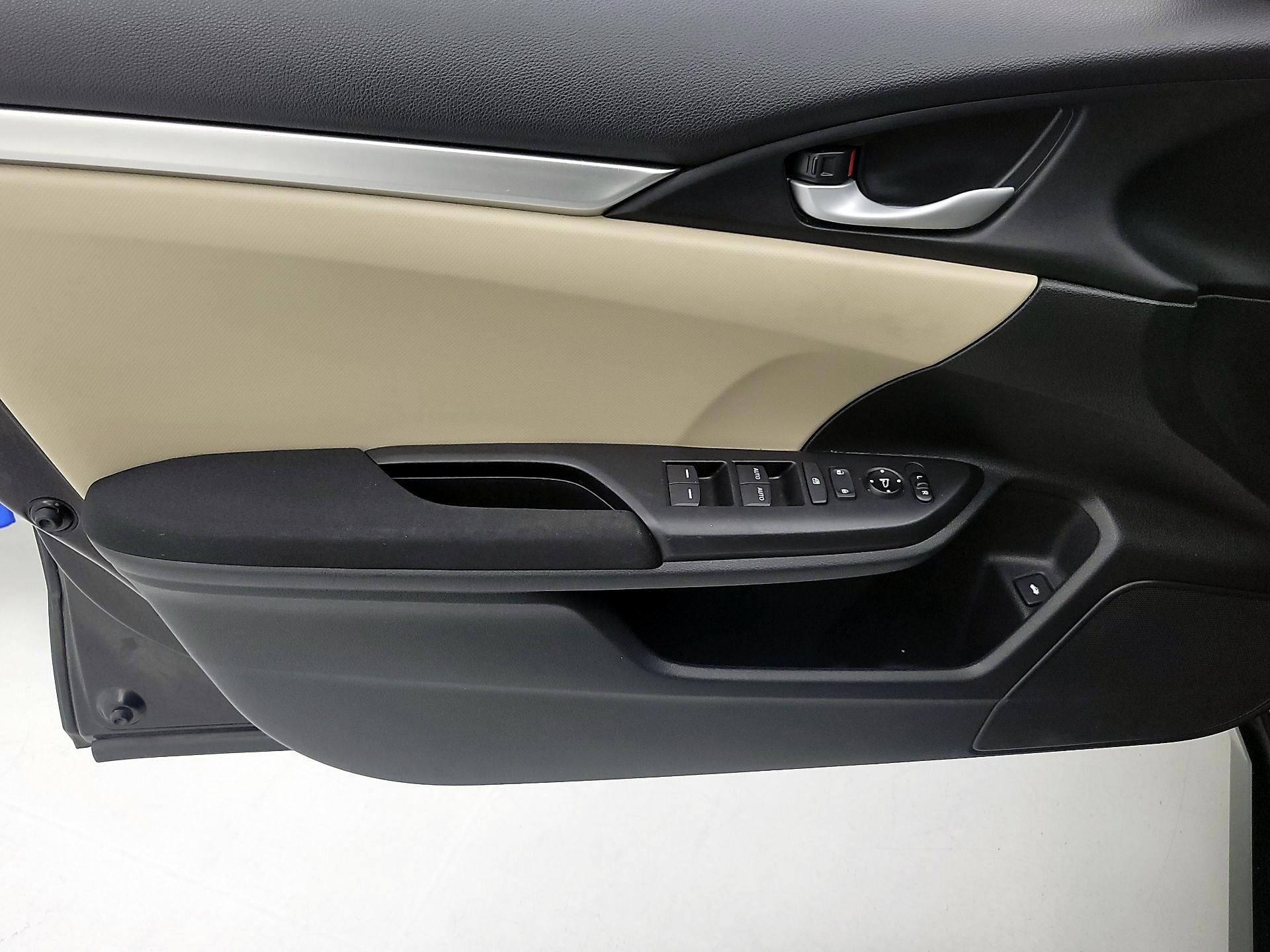 Thumbnail: 2018 Honda Civic - 12