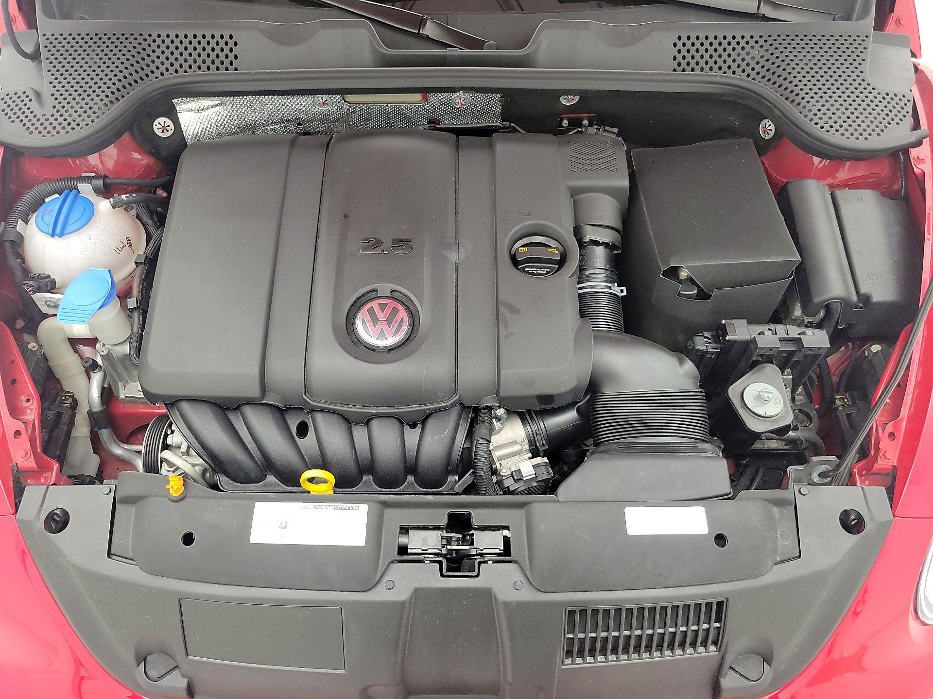 Thumbnail: 2013 Volkswagen Beetle - 18