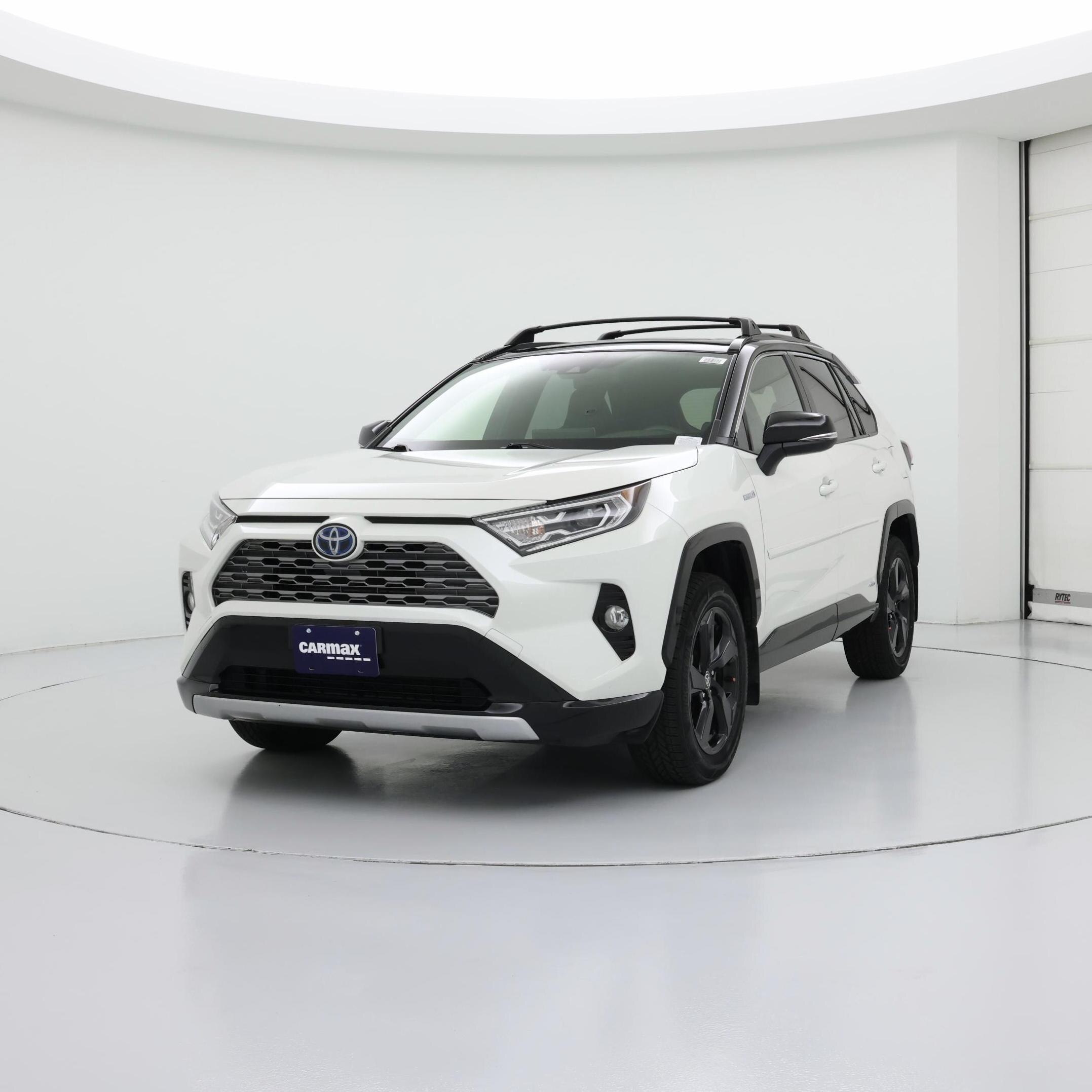 Thumbnail: 2020 Toyota RAV4 - 4