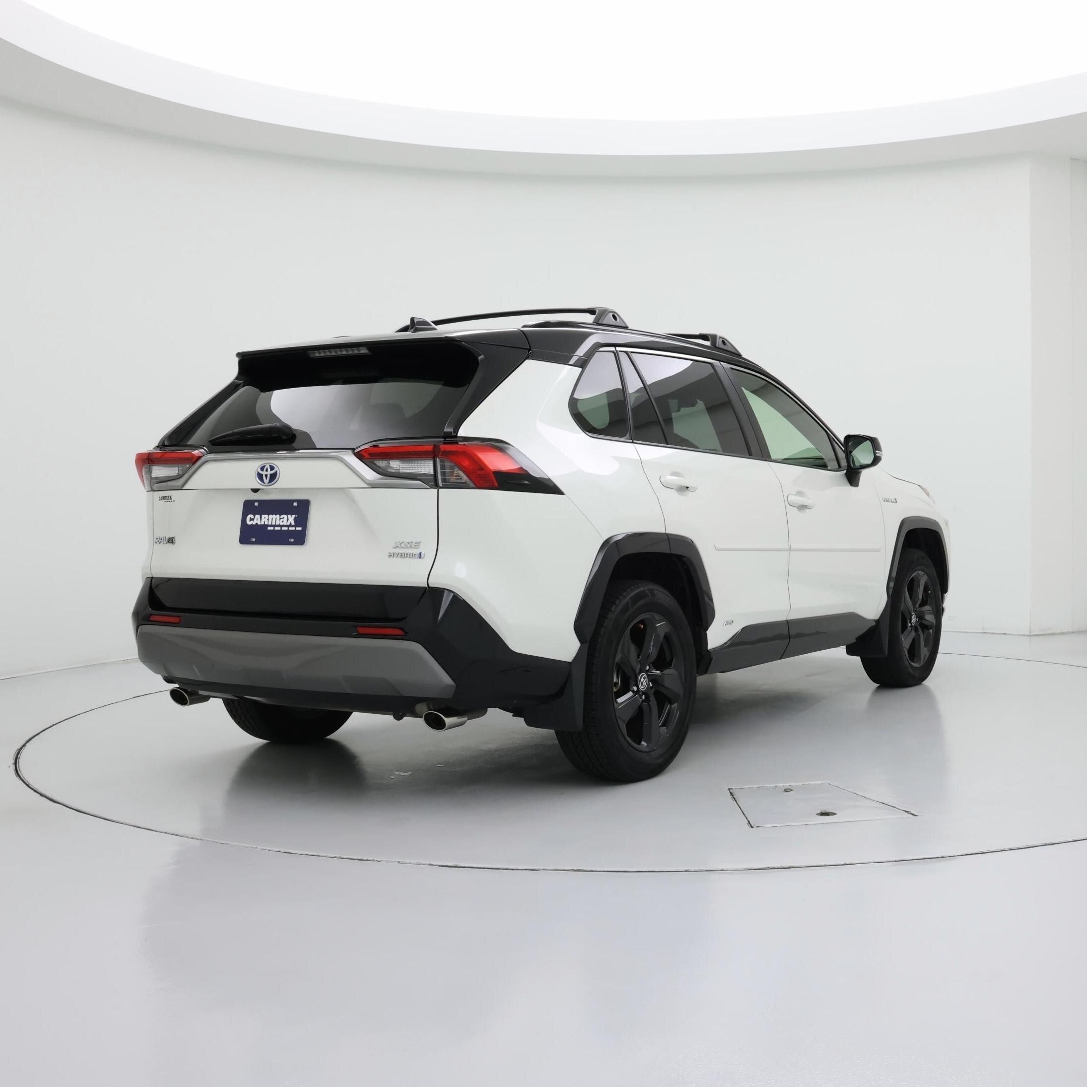 Thumbnail: 2020 Toyota RAV4 - 8