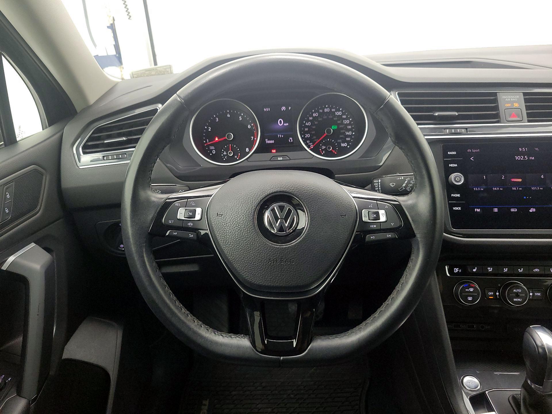Thumbnail: 2019 Volkswagen Tiguan - 10