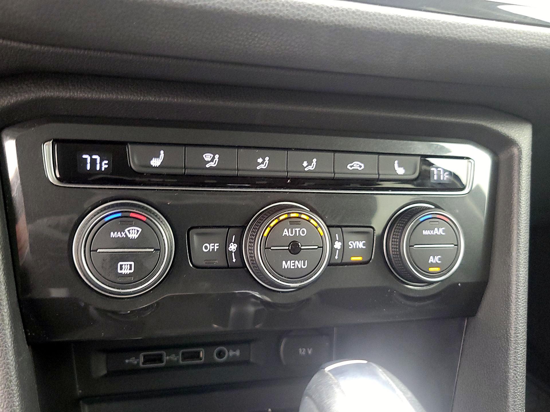 Thumbnail: 2019 Volkswagen Tiguan - 16