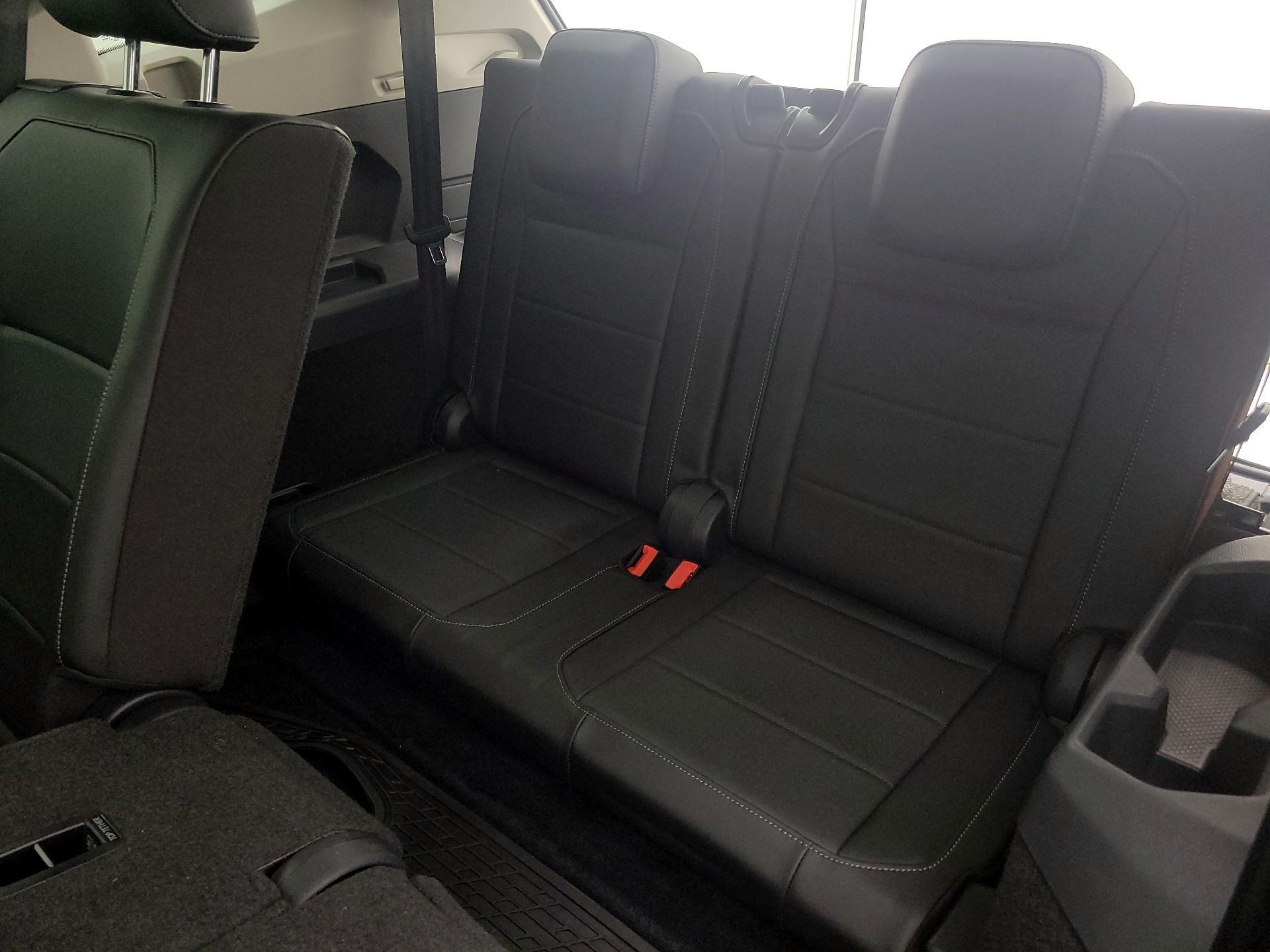 Thumbnail: 2019 Volkswagen Tiguan - 19
