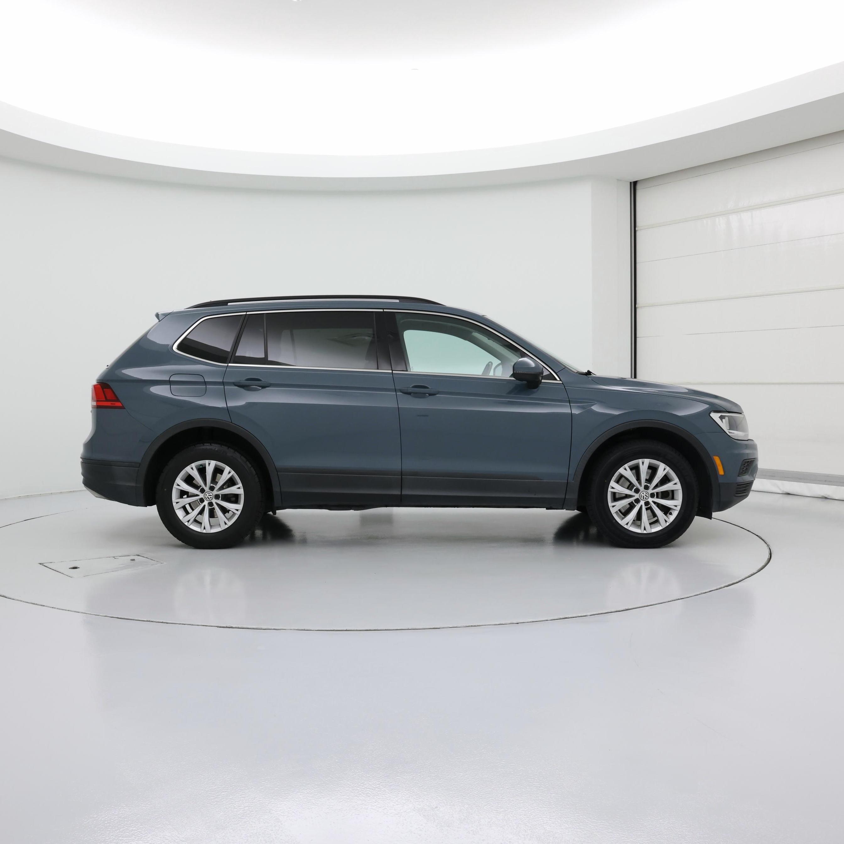 Thumbnail: 2019 Volkswagen Tiguan - 7