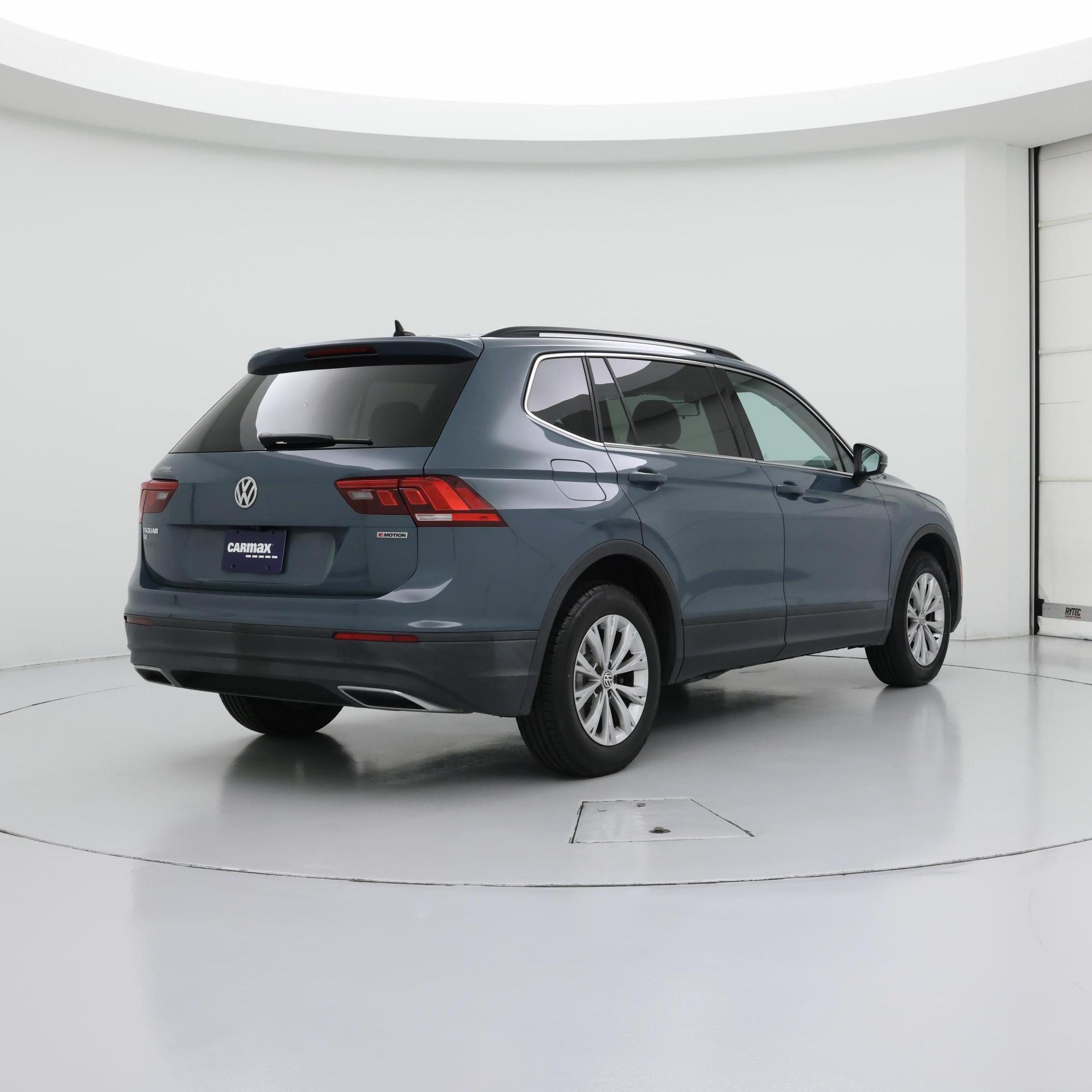 Thumbnail: 2019 Volkswagen Tiguan - 8