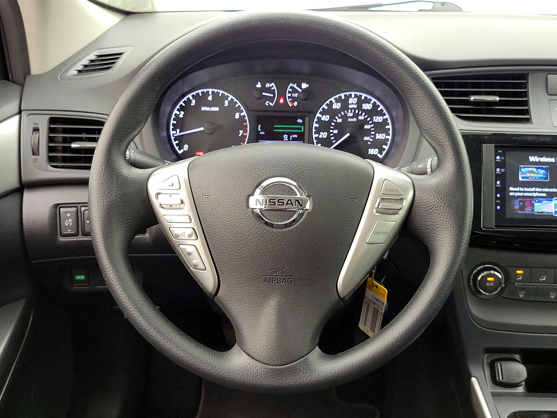 Thumbnail: 2019 Nissan Sentra - 10