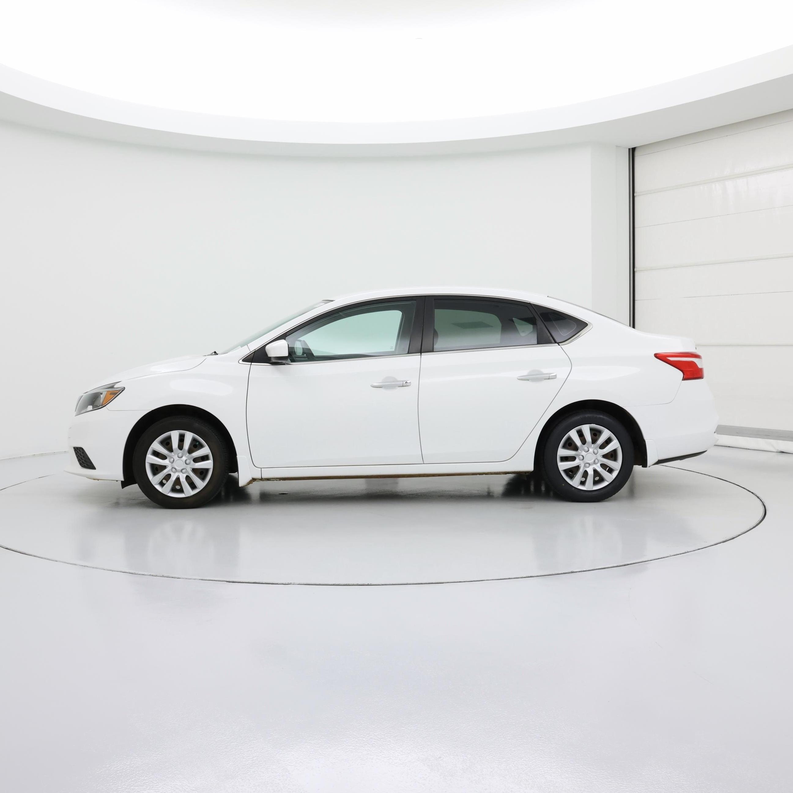 Thumbnail: 2019 Nissan Sentra - 3