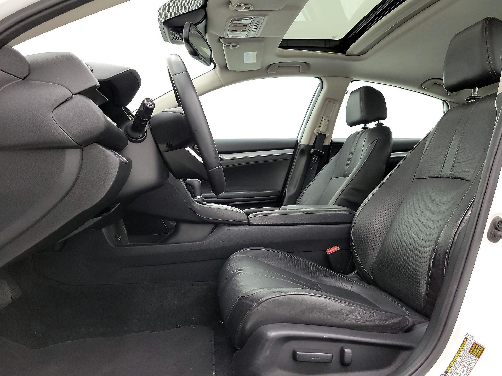 Thumbnail: 2016 Honda Civic - 11